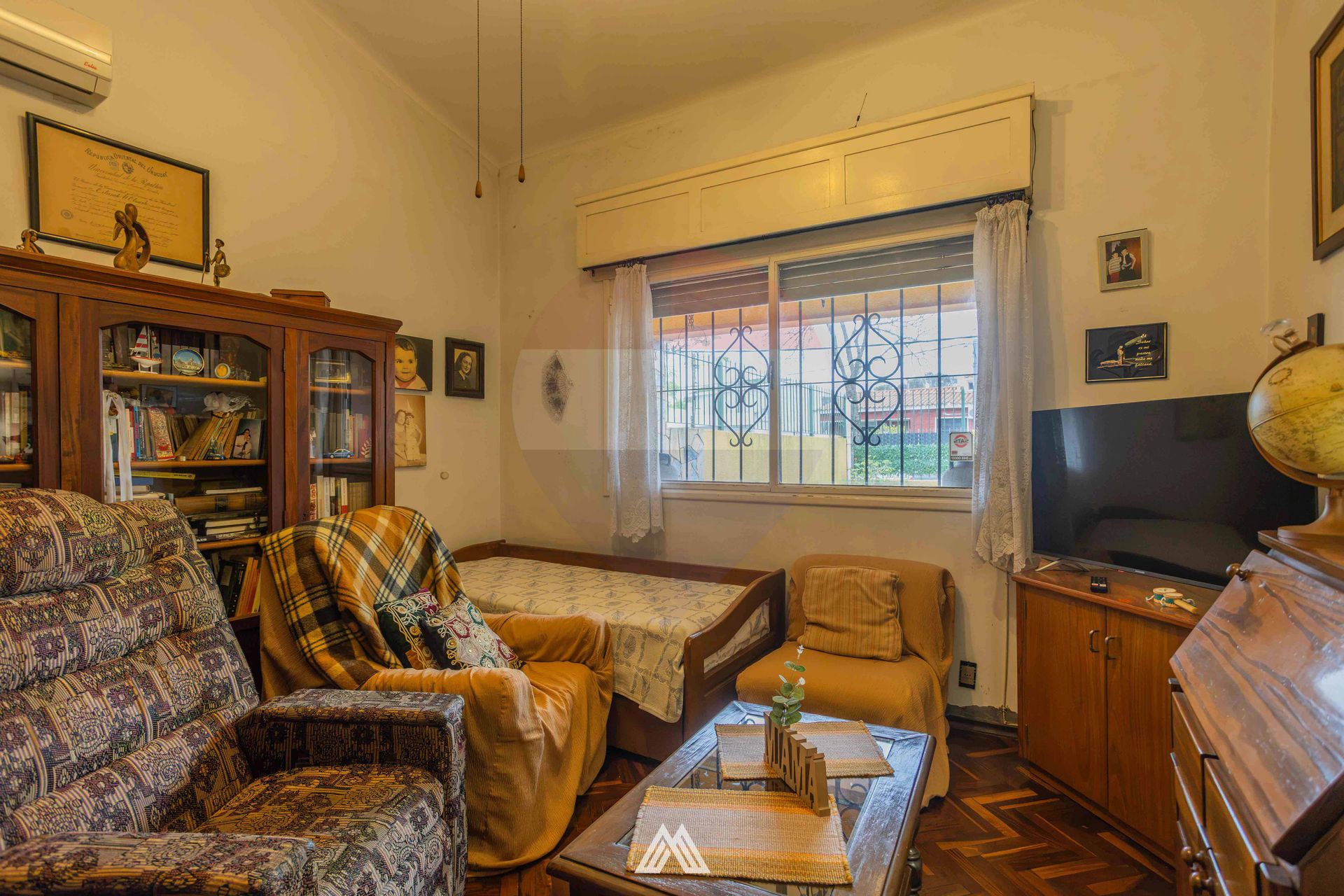 Venta Casa y 2 Apartamentos en gran terreno Malvin - 8