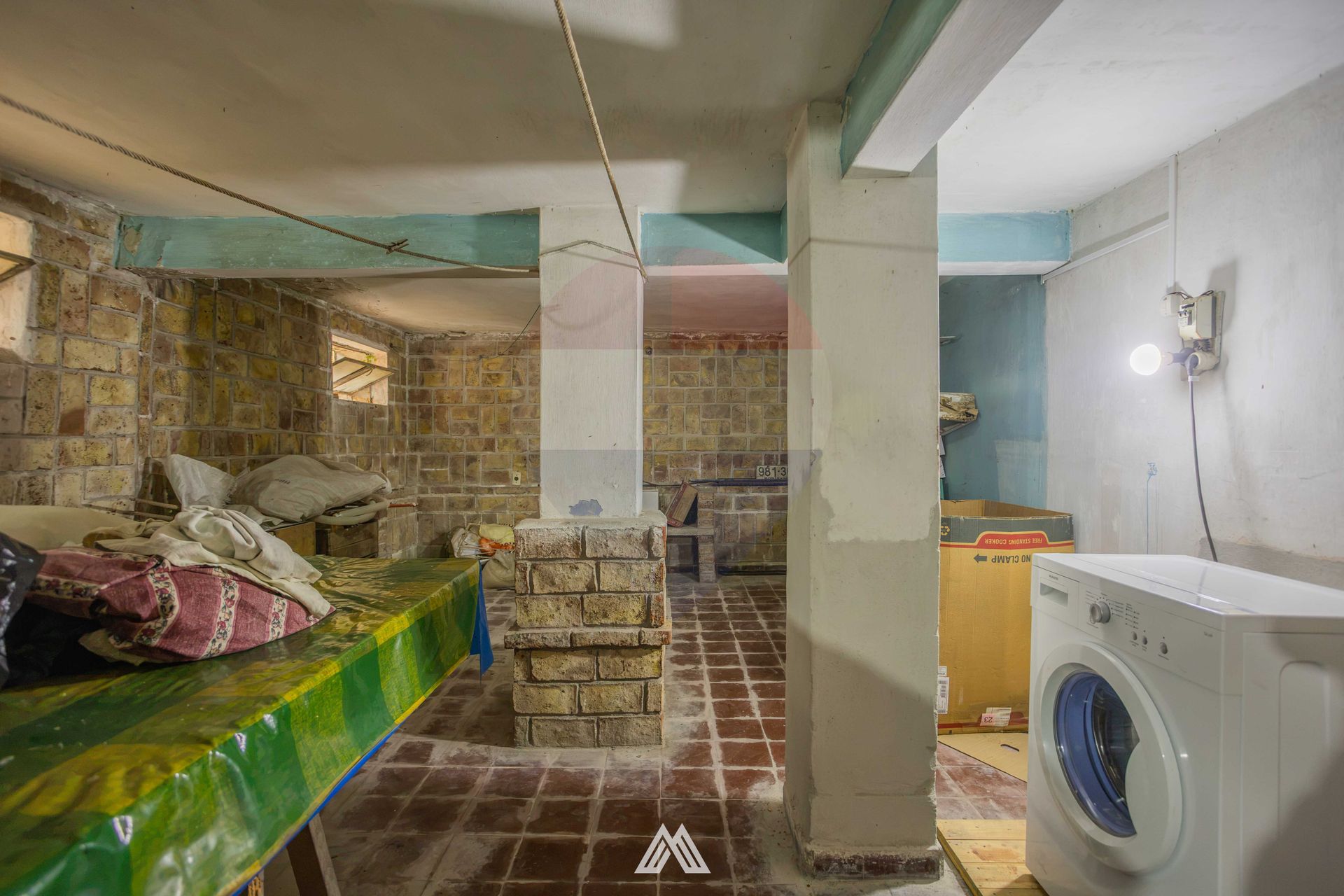 Venta Casa y 2 Apartamentos en gran terreno Malvin - 13