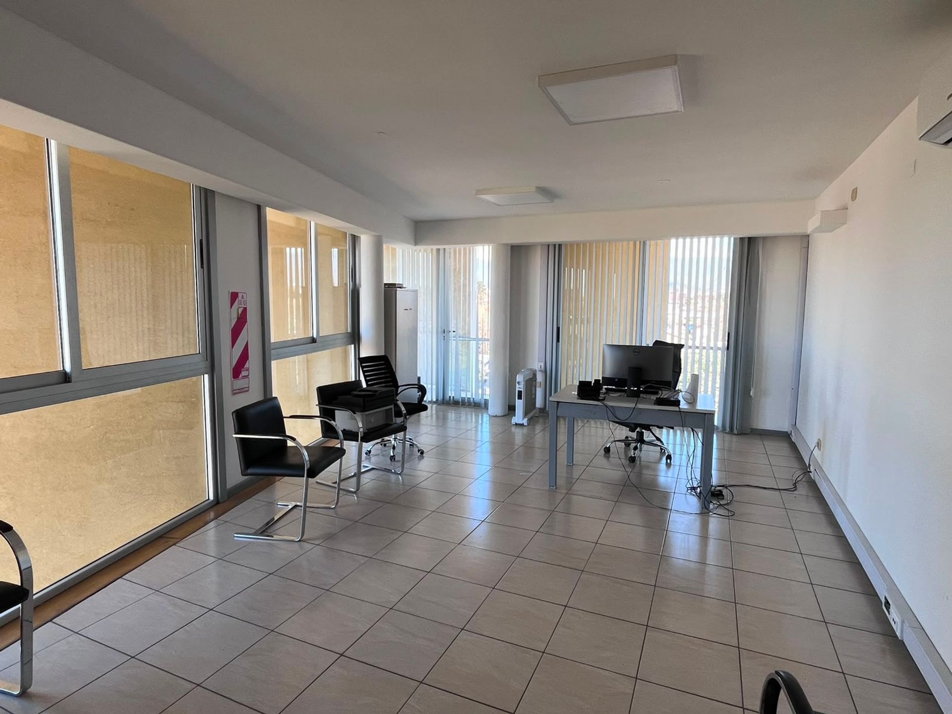 Oficina en Alquiler en Guaymallen, Mendoza