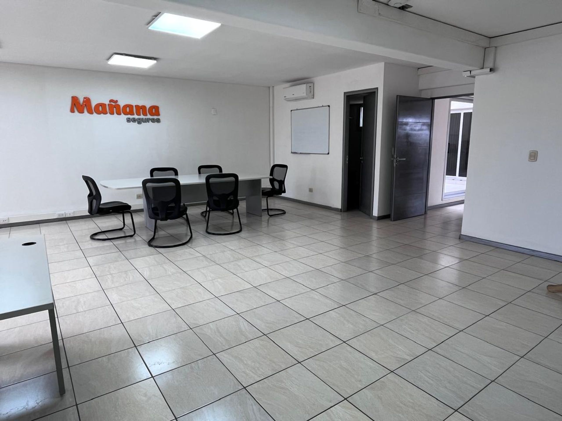 Oficina en Alquiler en Guaymallen, Mendoza