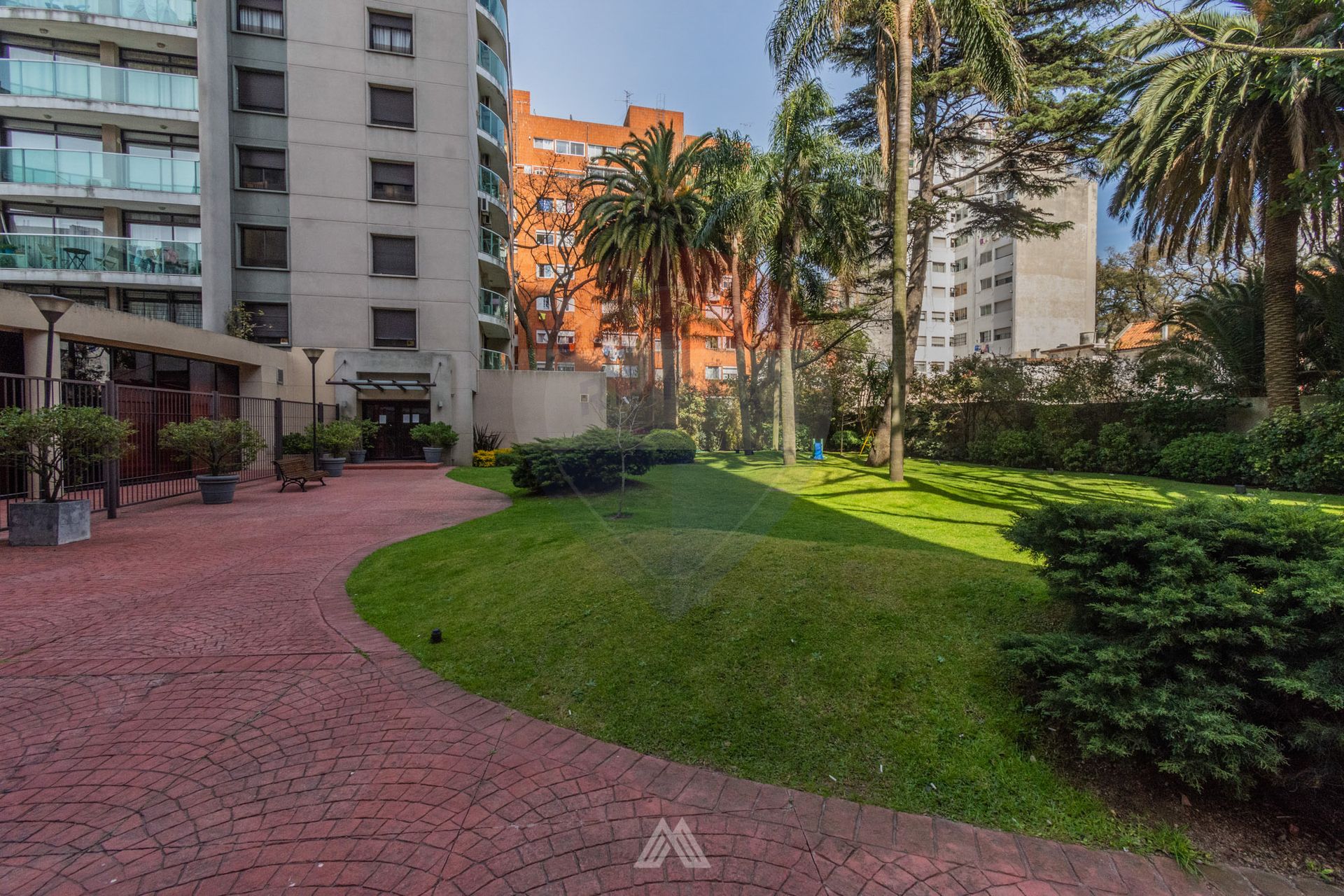 VENTA APTO PARQUE SABATO 1 DORMITORIO C GARAJE - 17