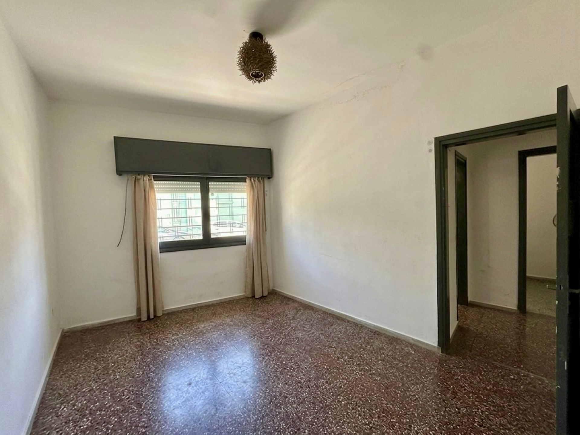 Venta apto Tres Cruces 2 dormitorios patio c renta - 2