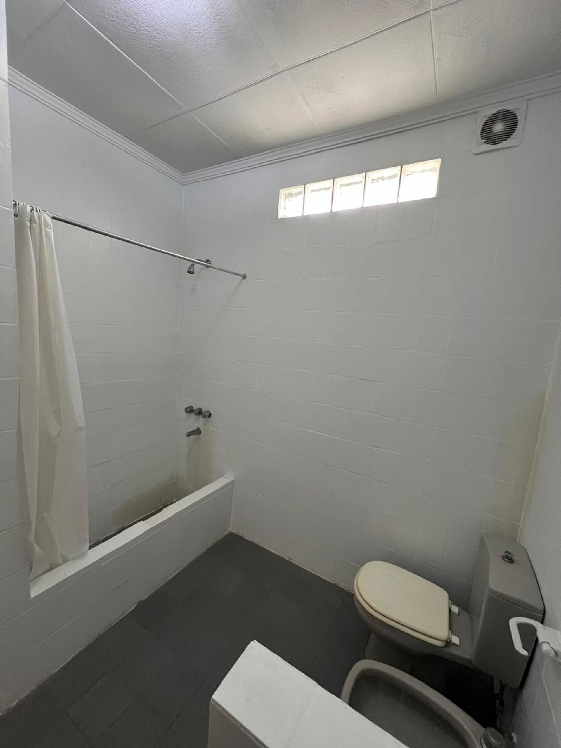 P H en Venta en La Matanza, G.B.A. Zona Oeste - USD 64.000 | Inmoup - 26
