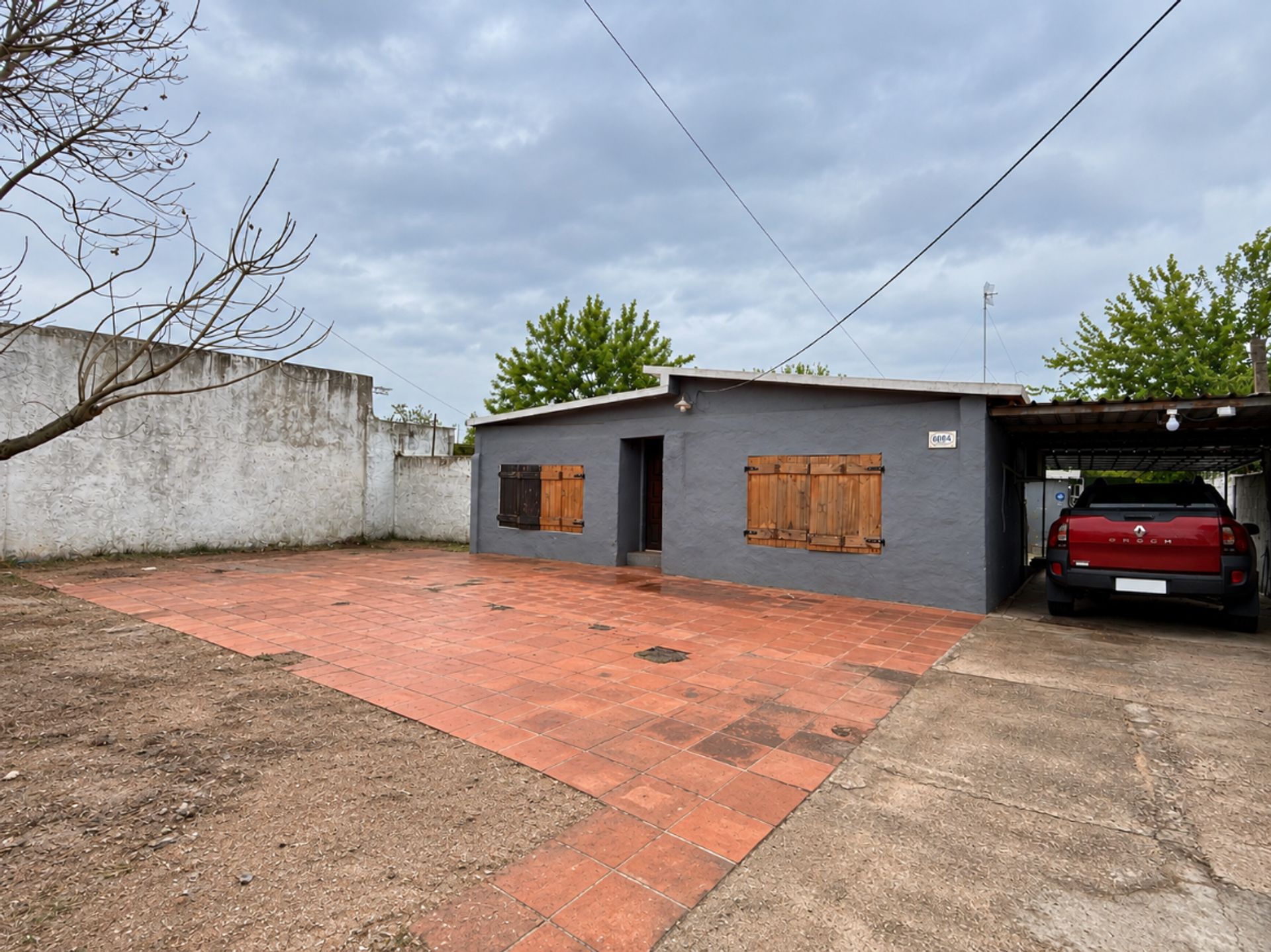 Venta de 2 casas de 1 y 2 dormitorios en Lezica - 1