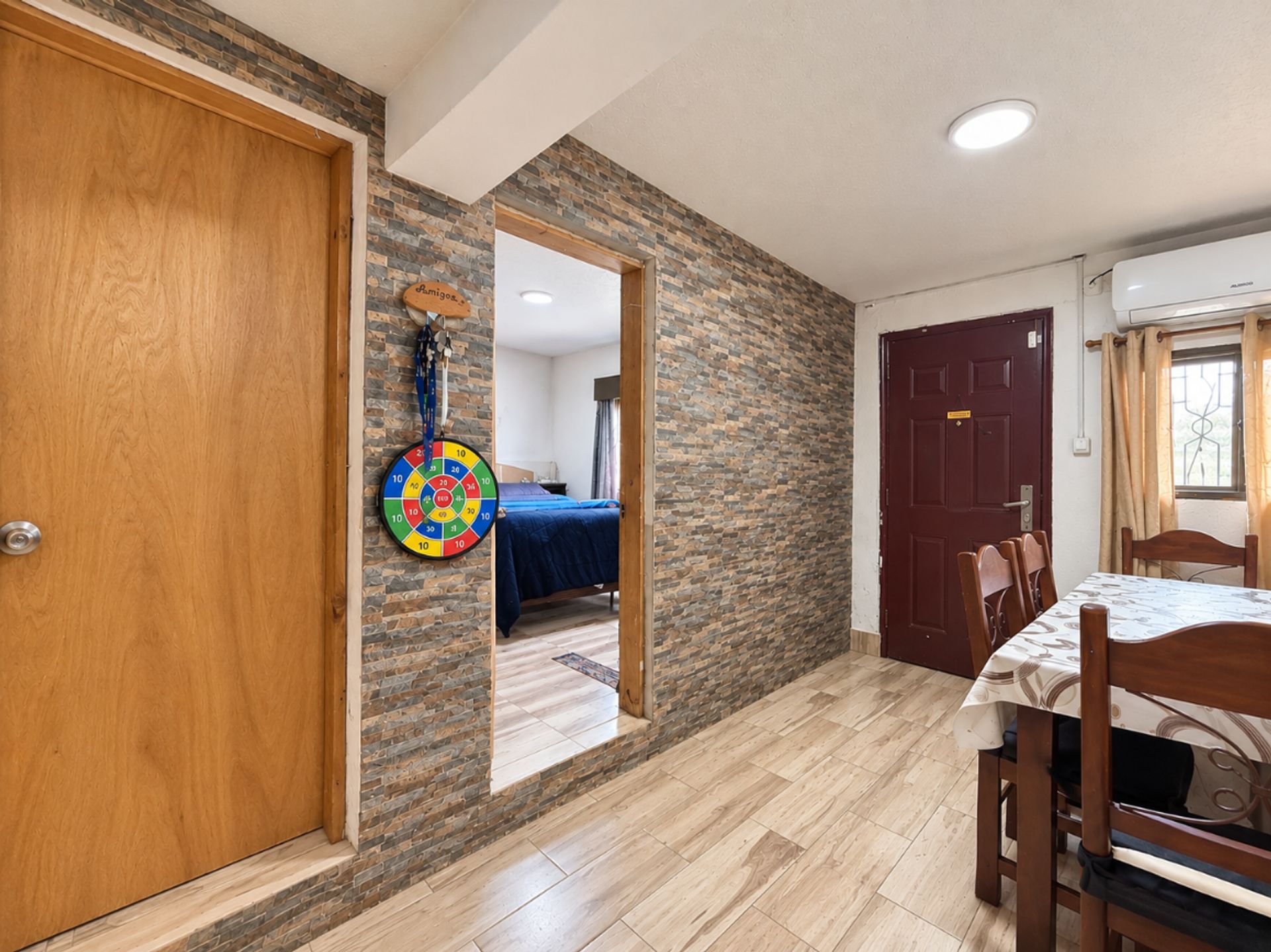 Venta de 2 casas de 1 y 2 dormitorios en Lezica - 13