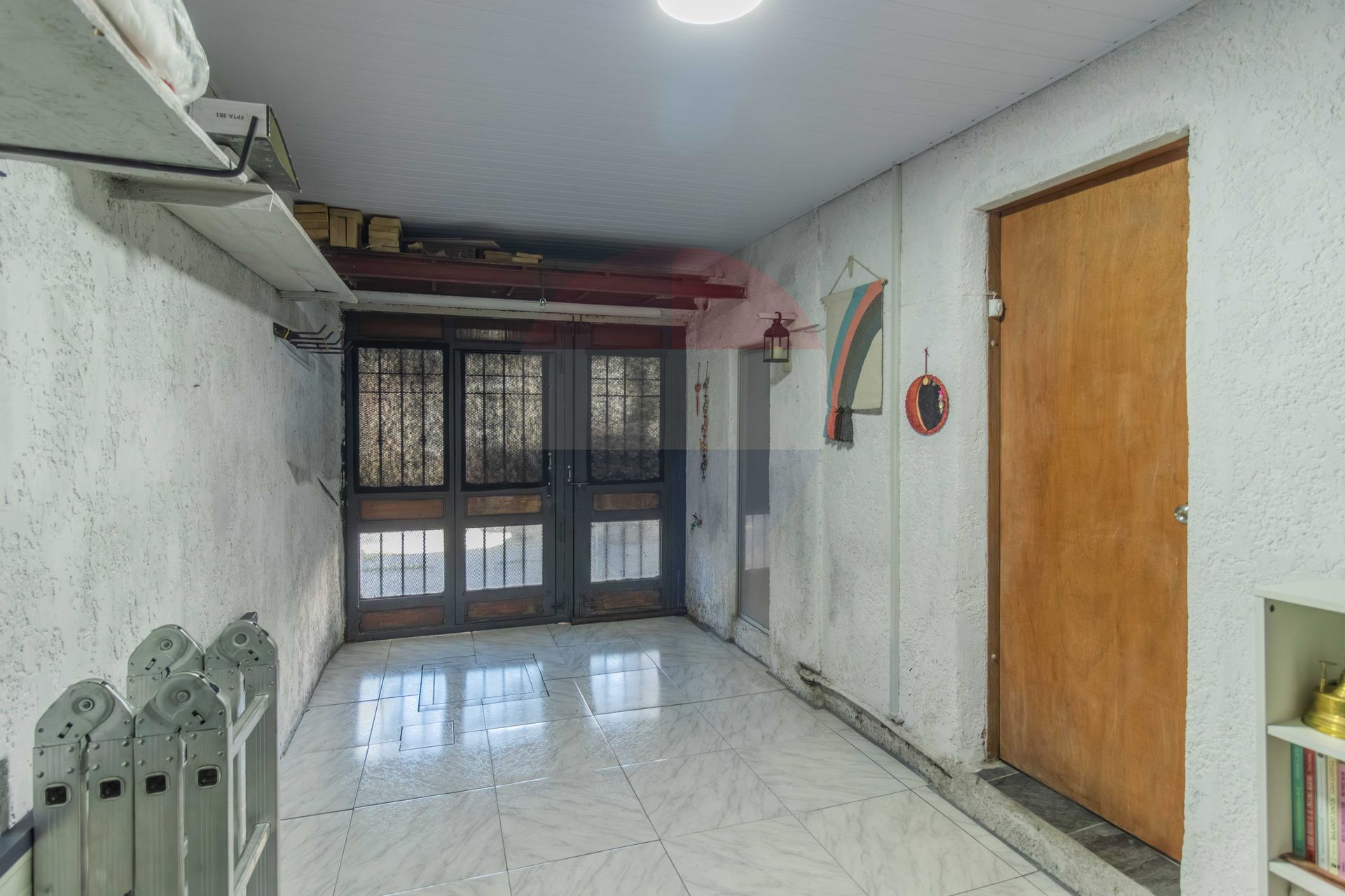 Casa en venta - Union - 2 dormitorios y garaje - 18