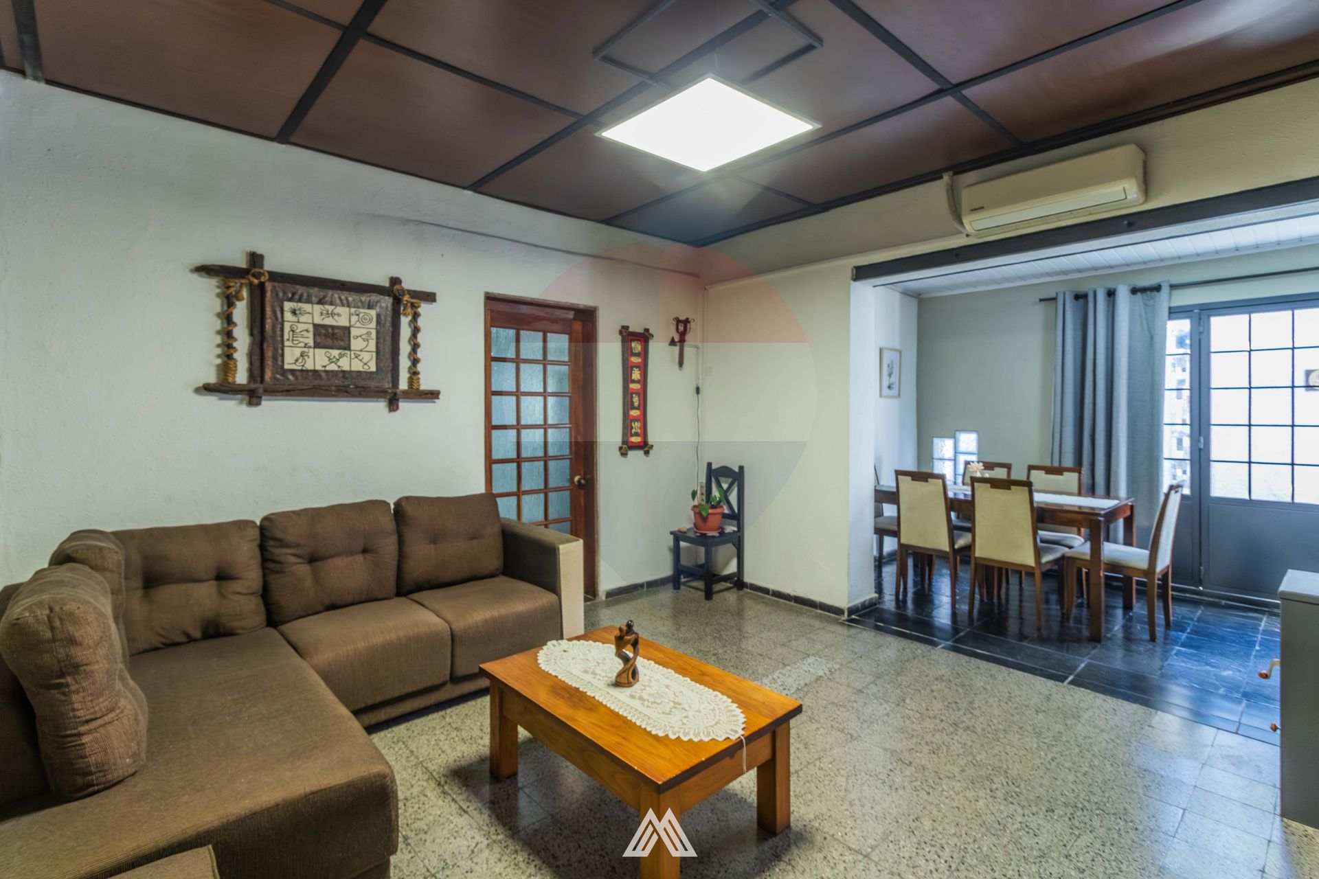 Casa en venta - Union - 2 dormitorios y garaje - 1