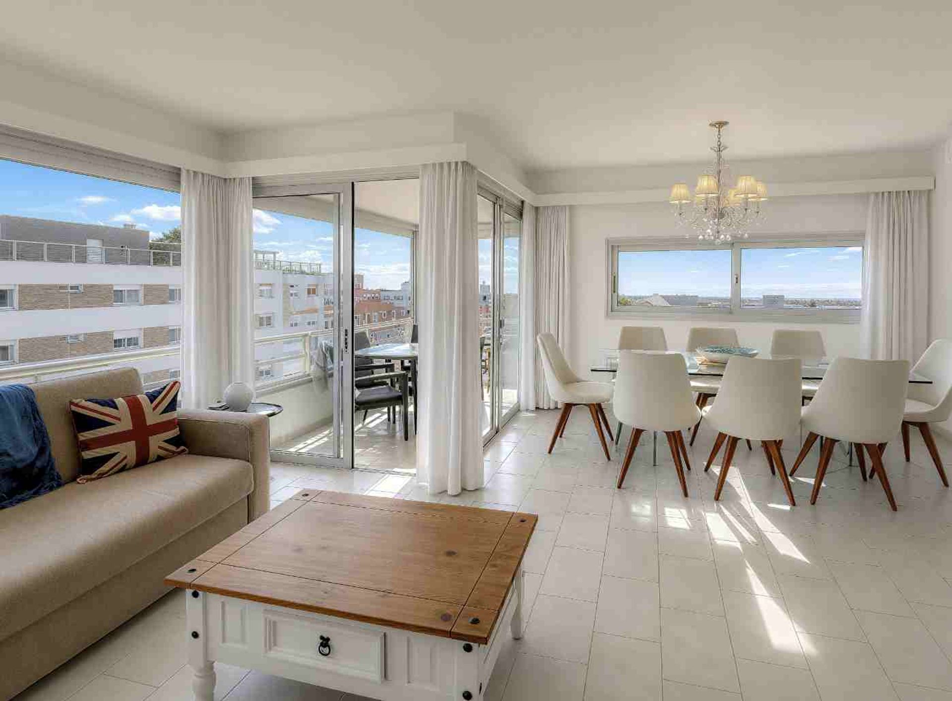 VENTA APARTAMENTO 3 DORMITORIOS GARAJE PENINSULA - 2