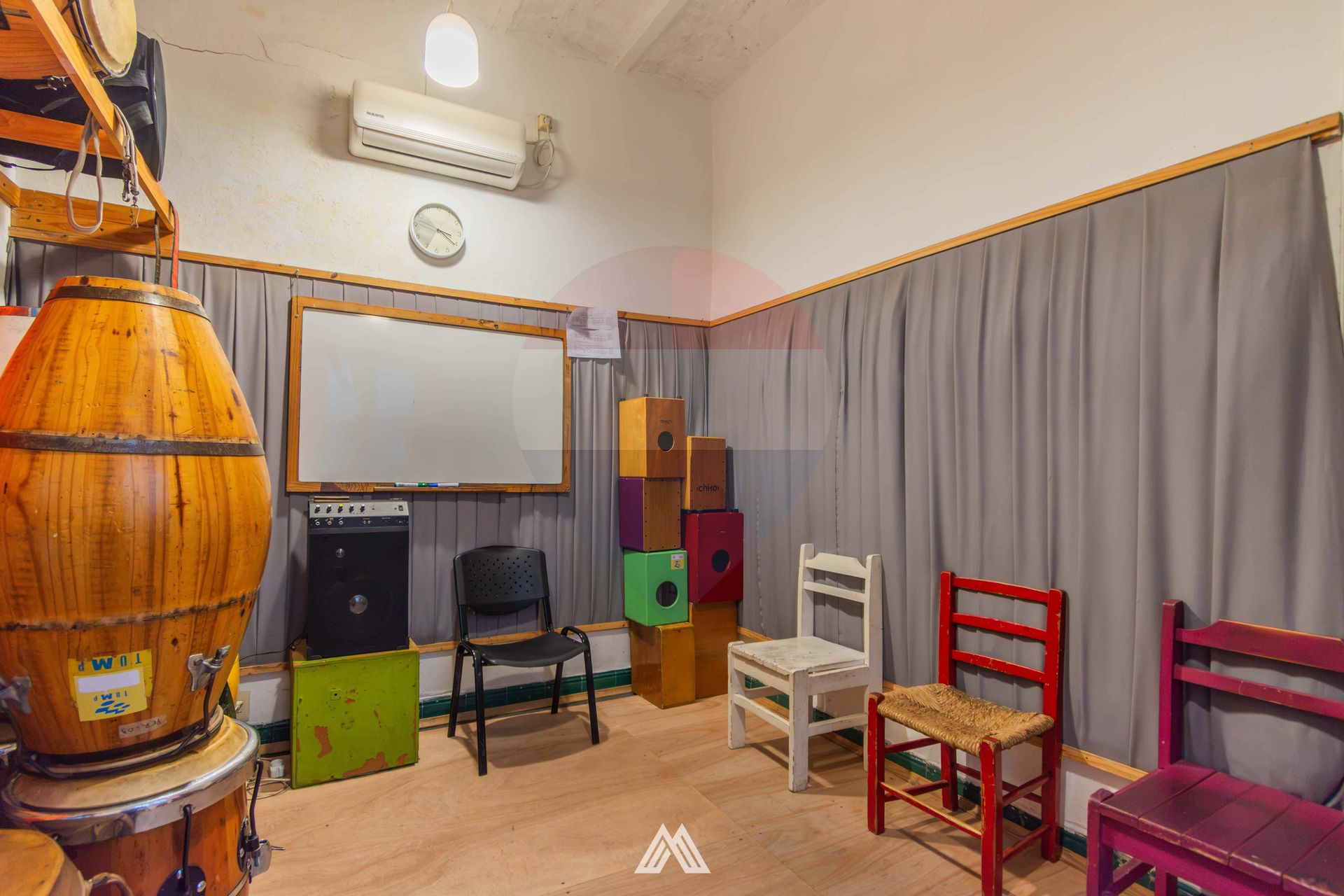 VENTA VIVIENDA + 3 LOCALES EN CENTRO - RENTA. 11% - 11