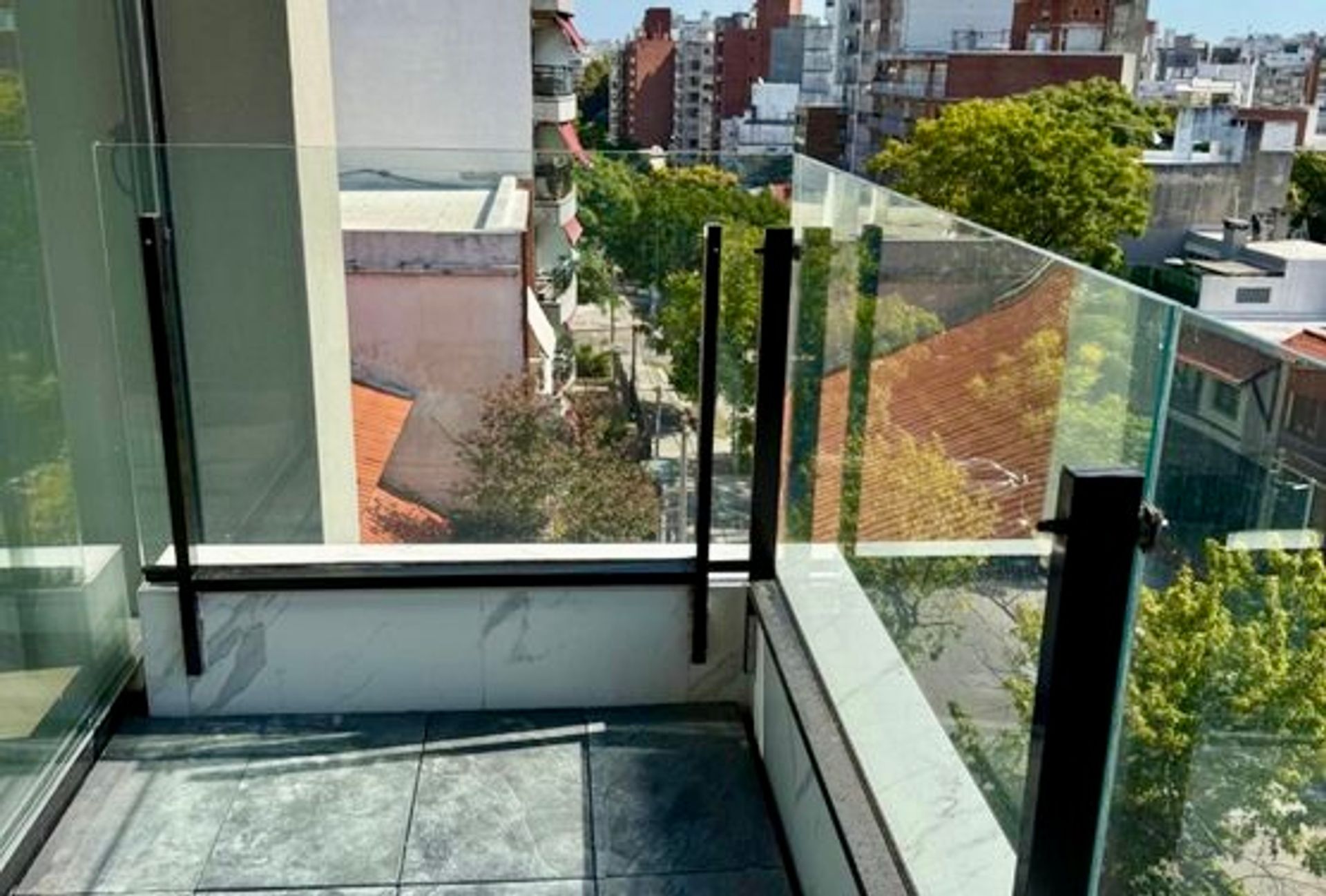 VENTA APTO 2 DORM 2 BAÑOS BALCÓN POCITOS GARAGE - 17