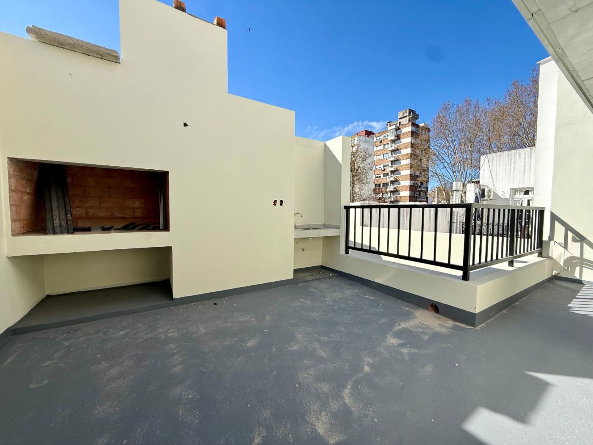 Venta Parque Rodo casa ph 2 dorm con parrillero - 9