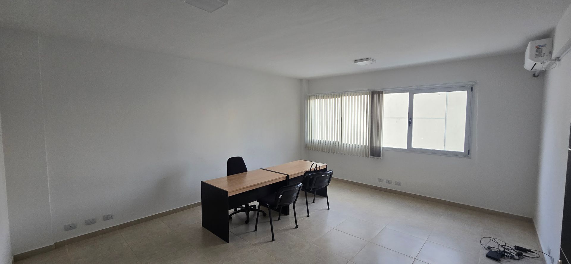 OFICINA 31,07 M2 AMOBLADA - 2