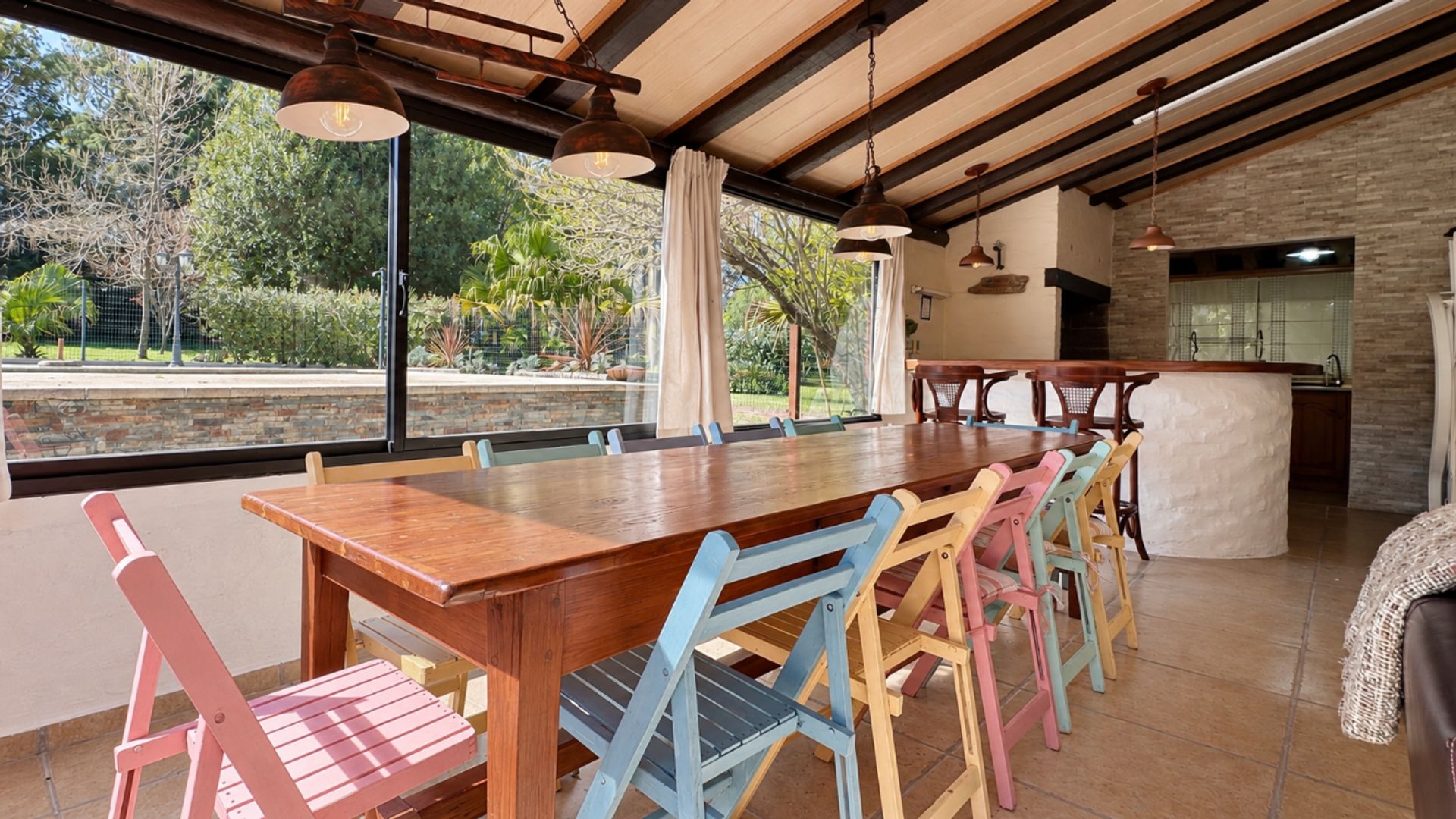 Gran chacra con dos casas y piscina climatizada - 5