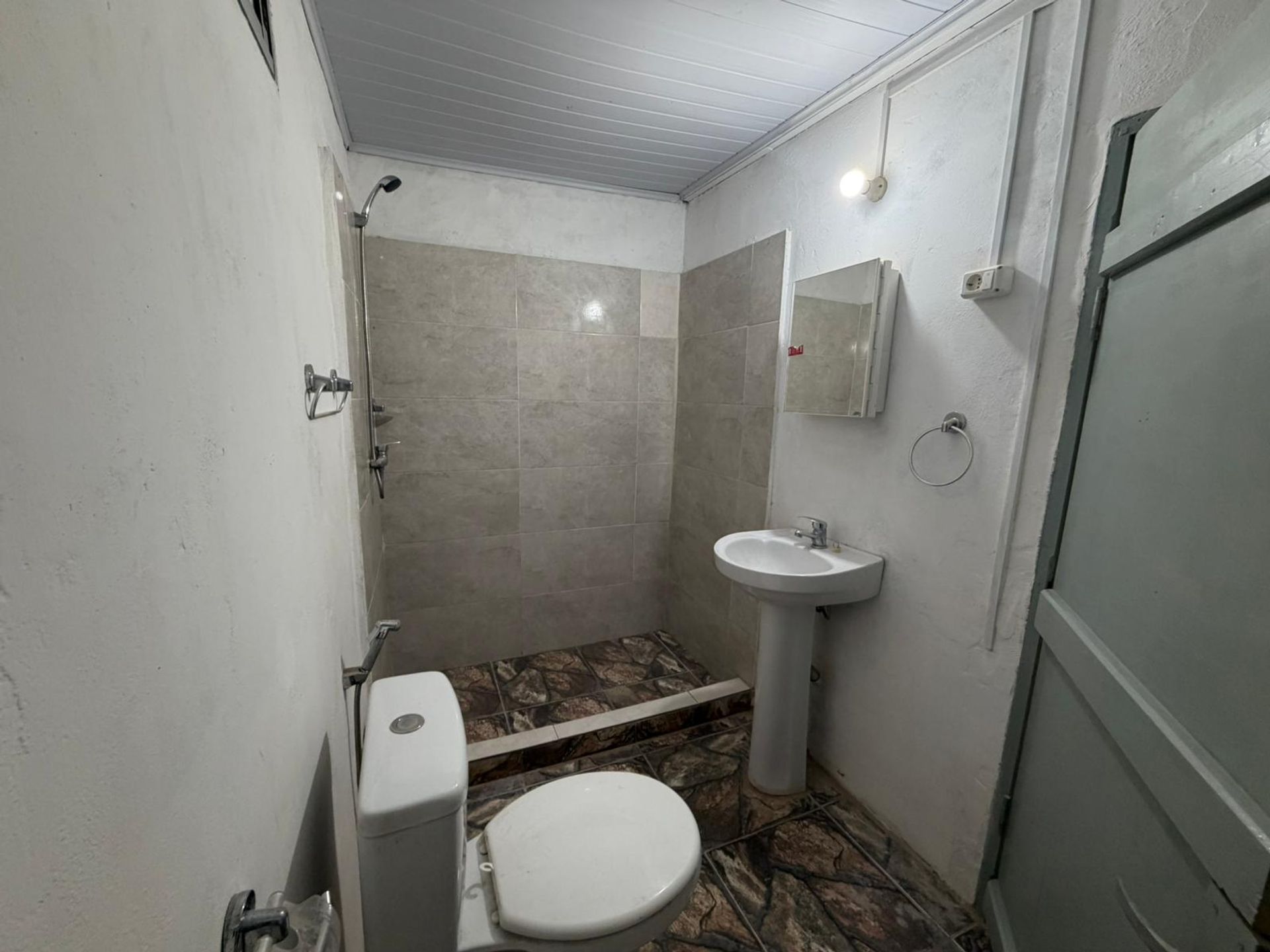 ALQUILER CASA 1 DORMITORIO CANELÓN CHICO - 6