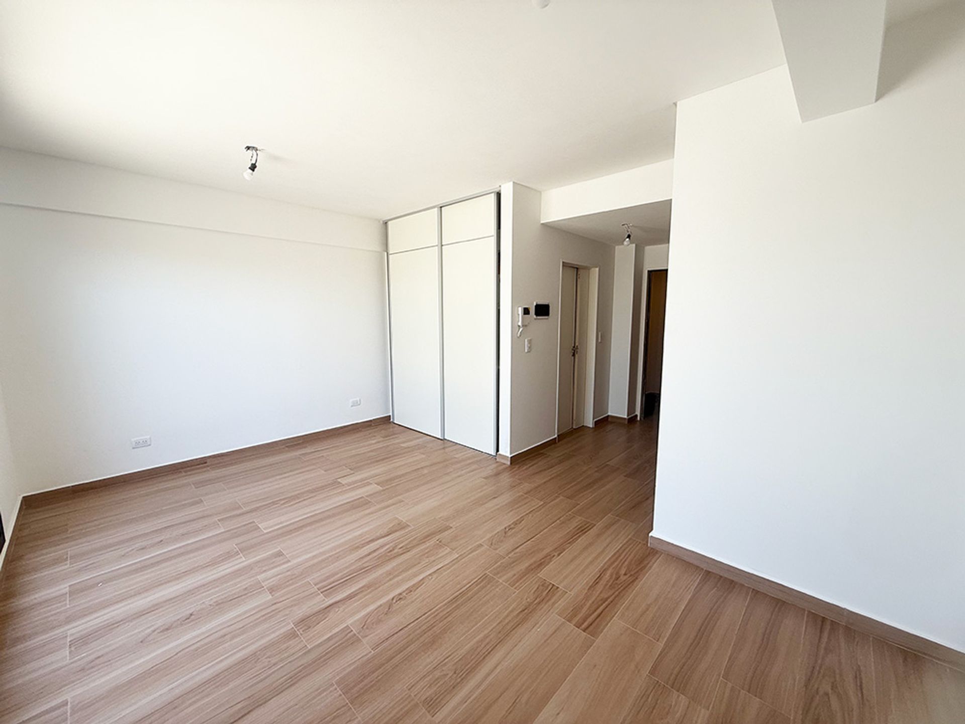 Departamento en Thames 200