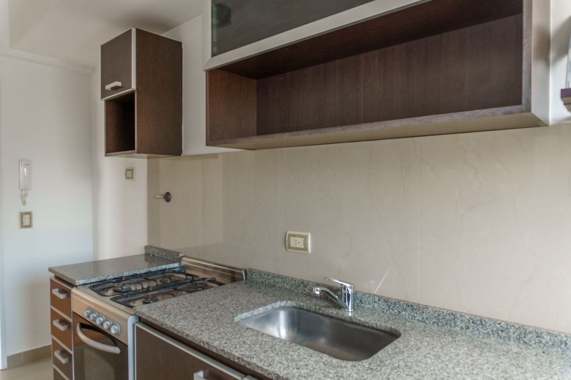 Venta 2 amb en caballito con balcon - 2