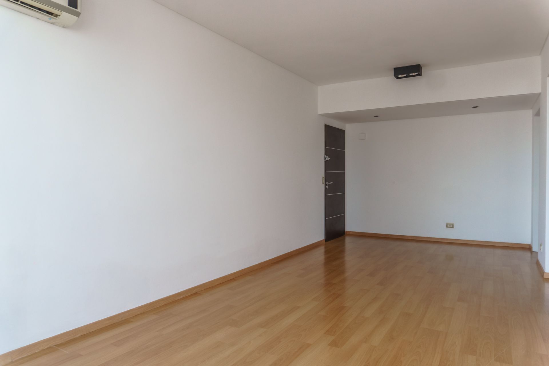 Venta 2 amb en caballito con balcon - 3