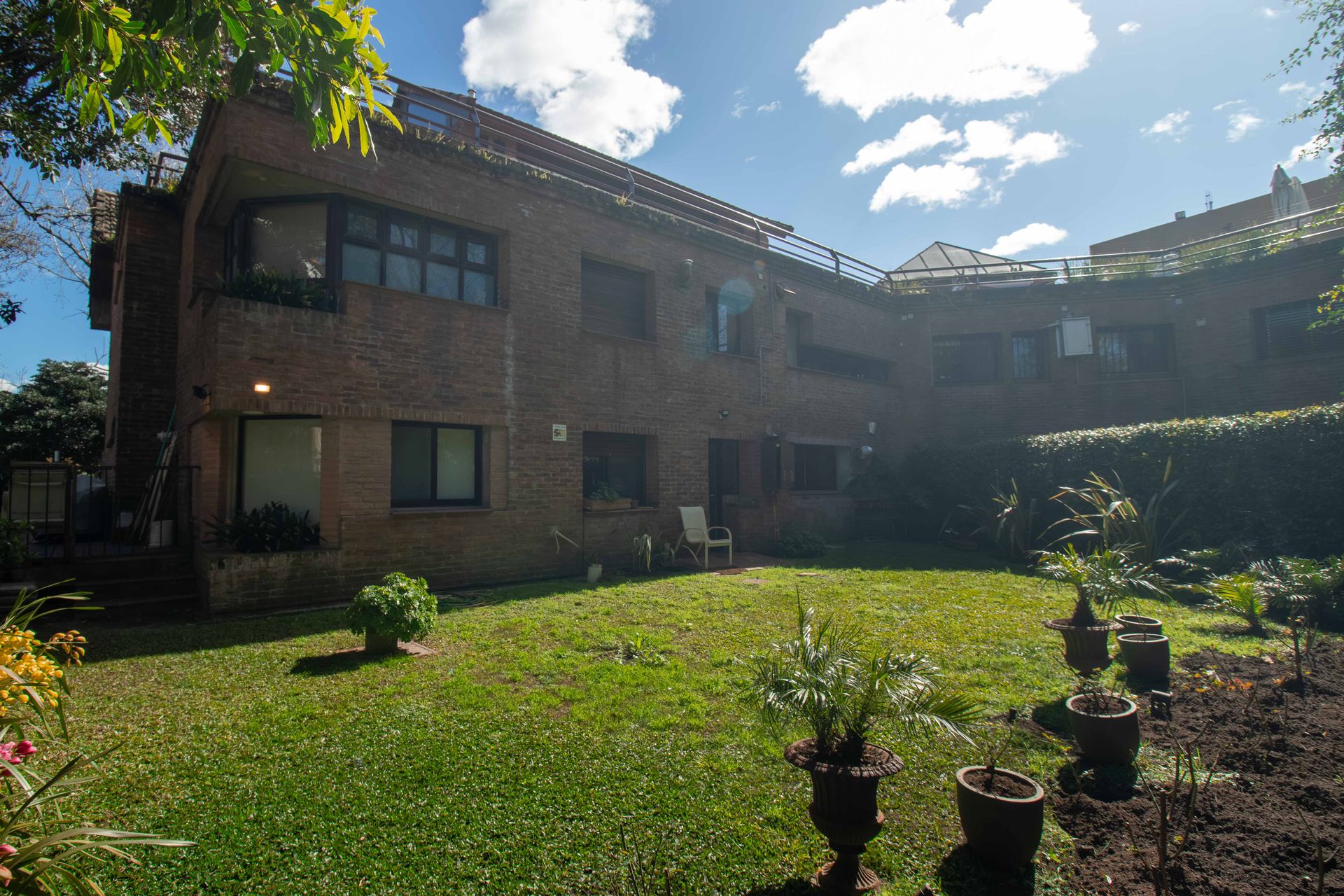 Venta apartamento con jardin en Carrasco Sur - 2