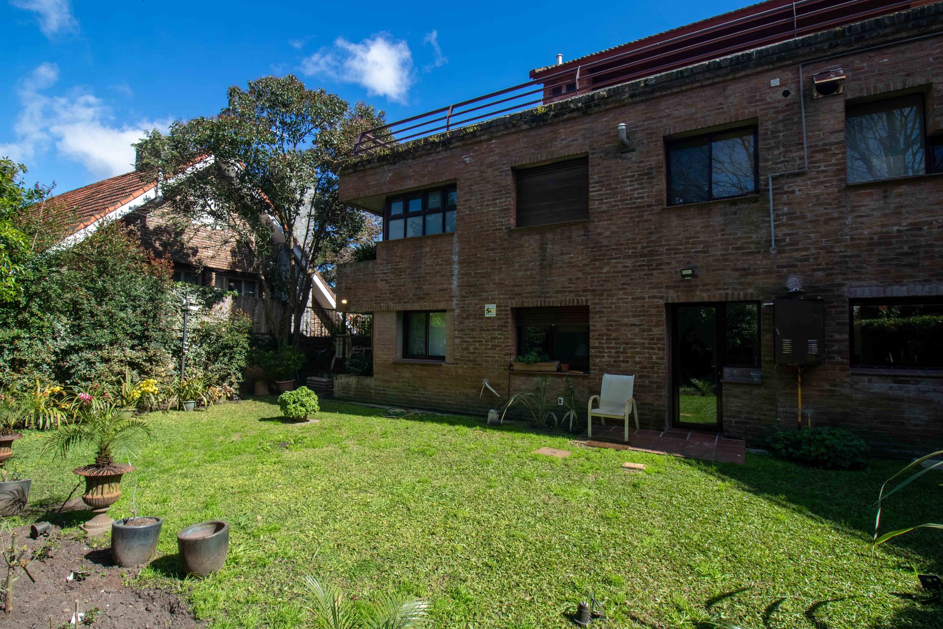 Venta apartamento con jardin en Carrasco Sur - 1