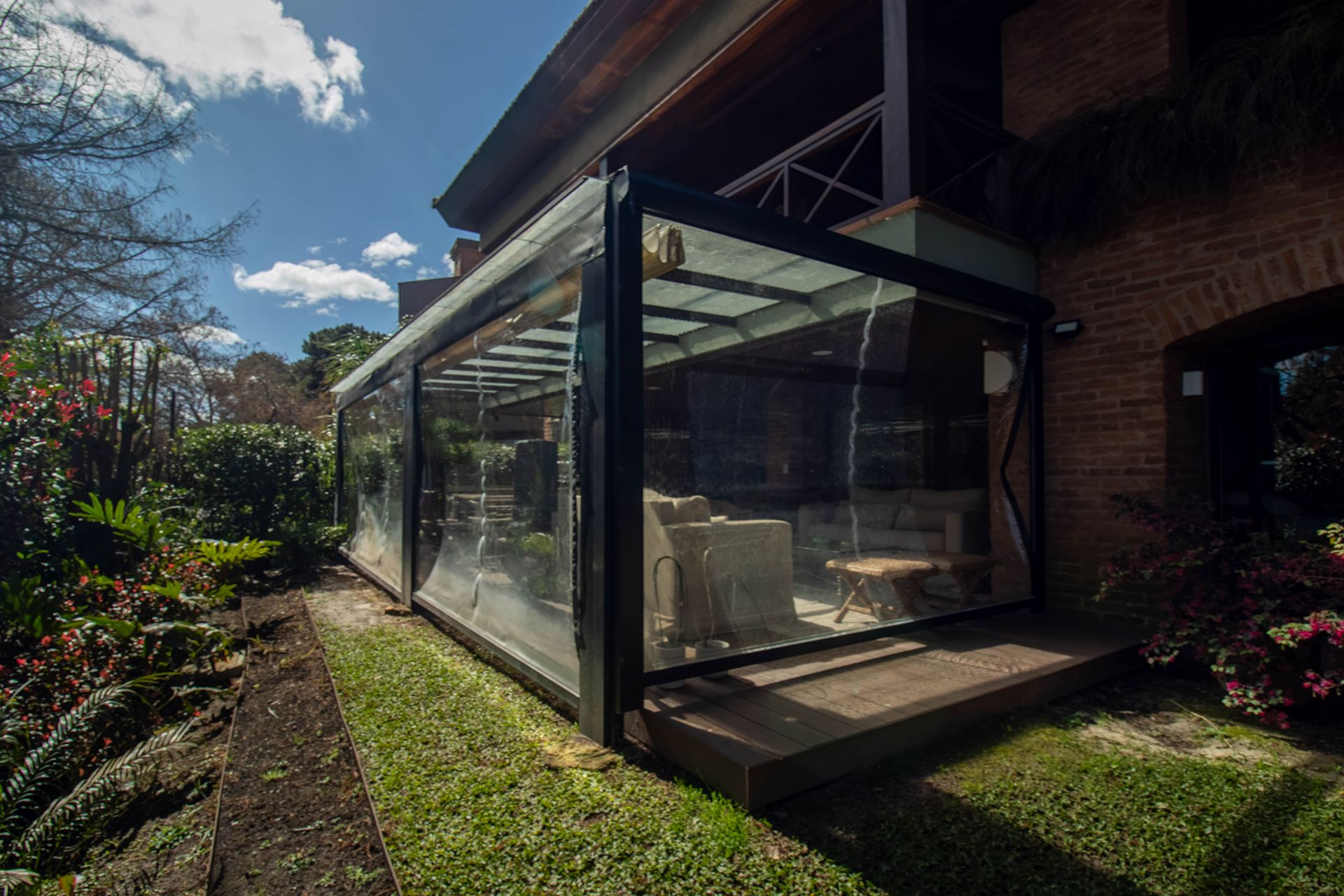 Venta apartamento con jardin en Carrasco Sur - 12