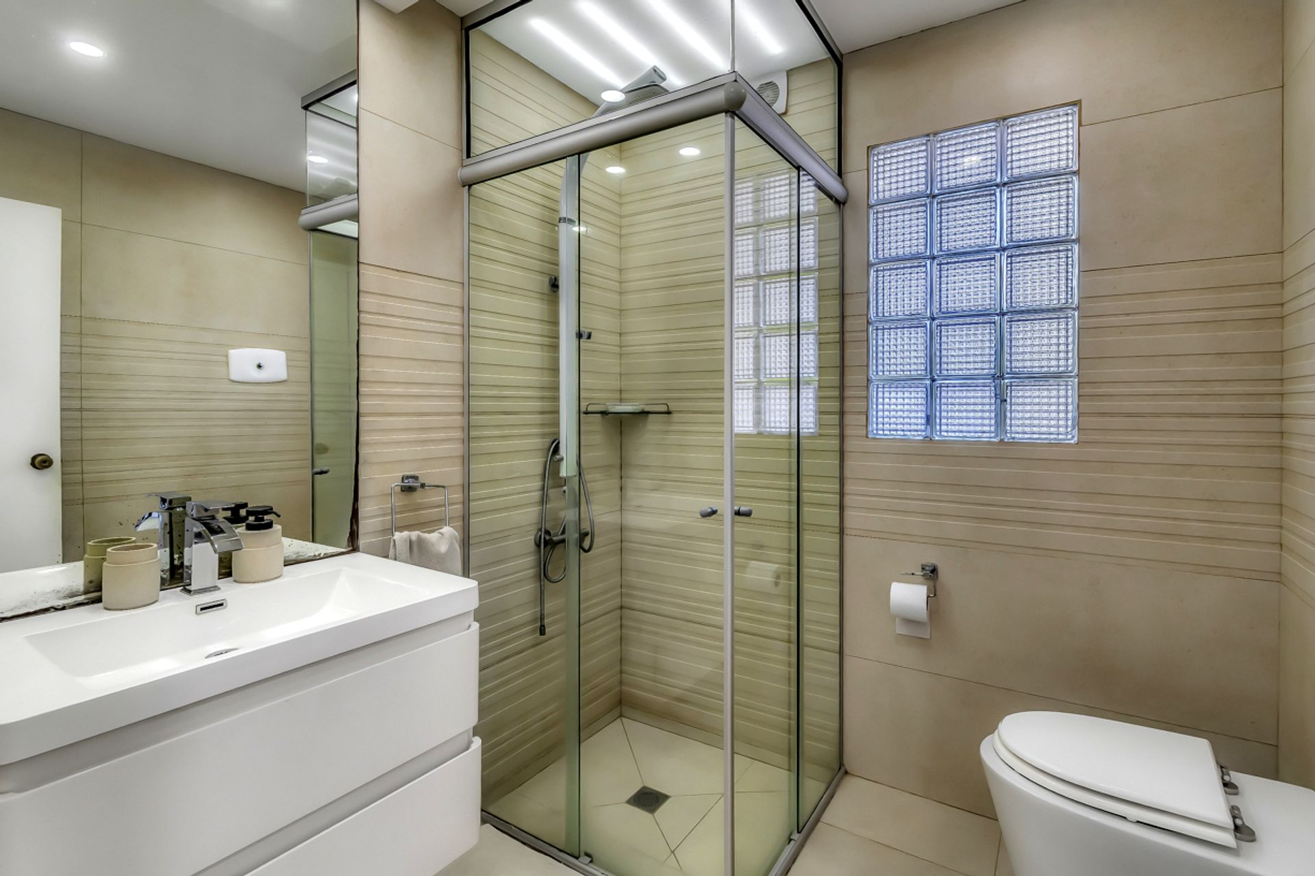 CASA EN VENTA A PASOS DEL MAR PINARES PLAYA MANSA - 15