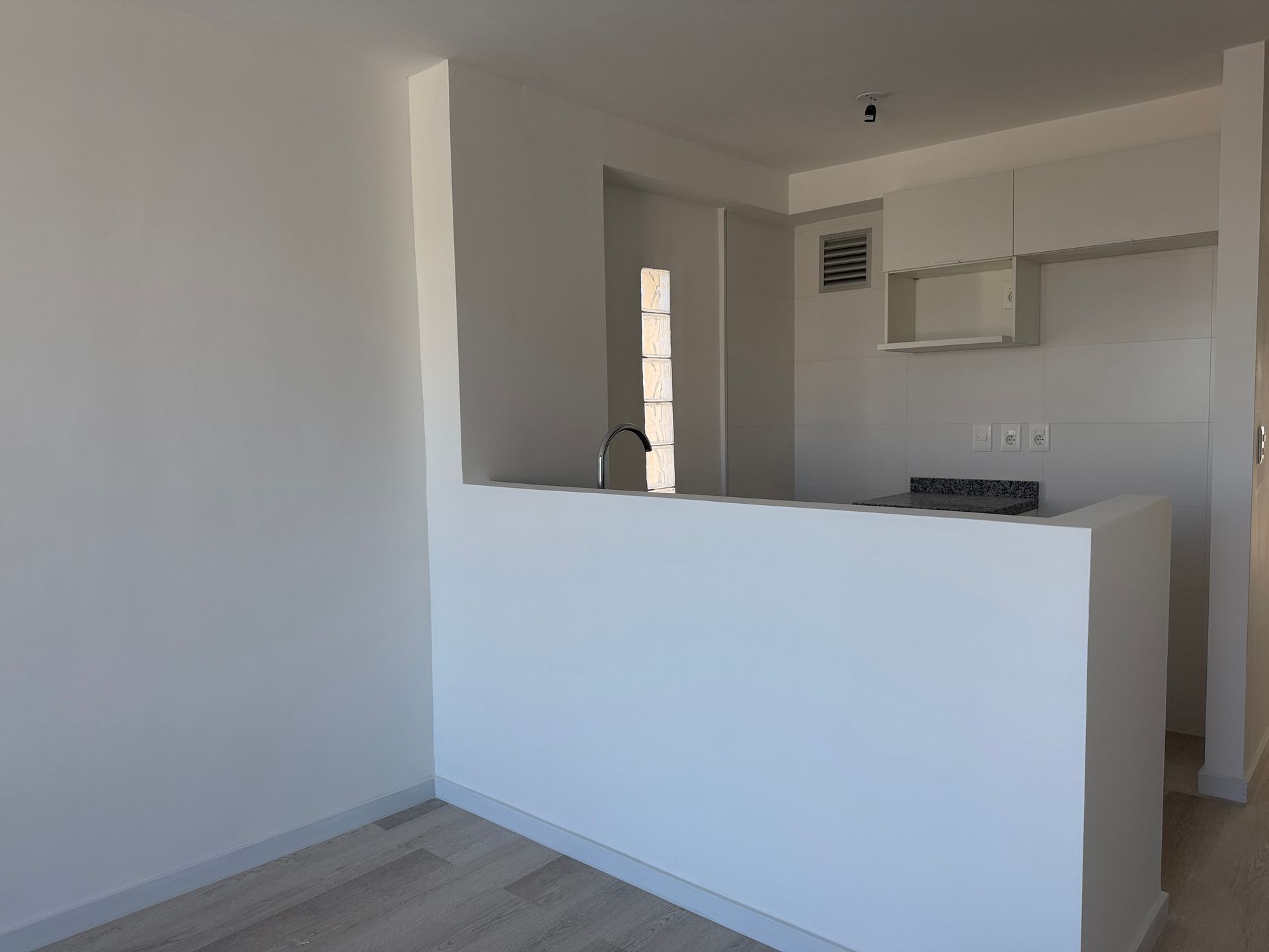 VENTA CORDON 1 dormitorio con Garage LUMINOSO - 9