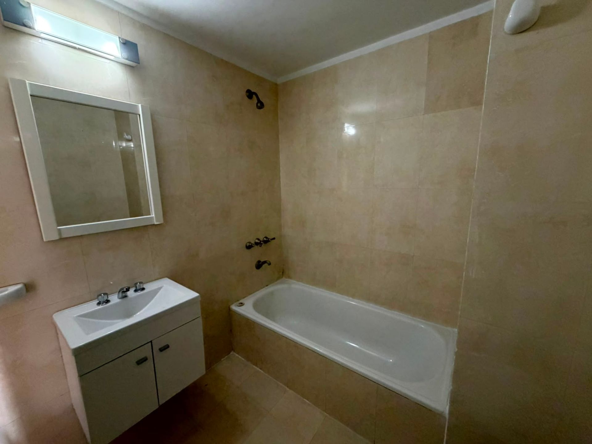Departamento en Venta en San Cristobal, Capital Federal