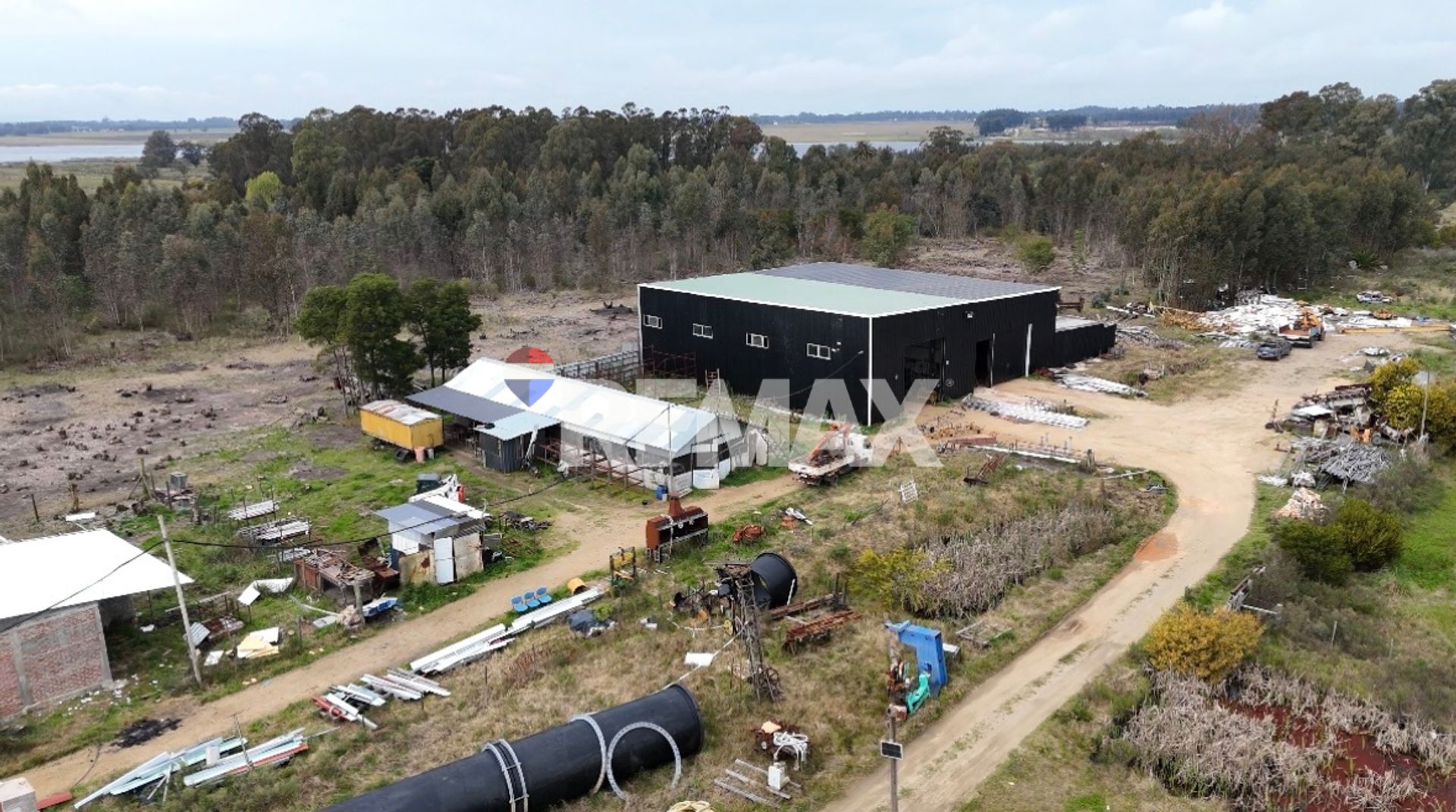 ALQUILER GALPONES SALINAS TOTAL 925 METROS - 8