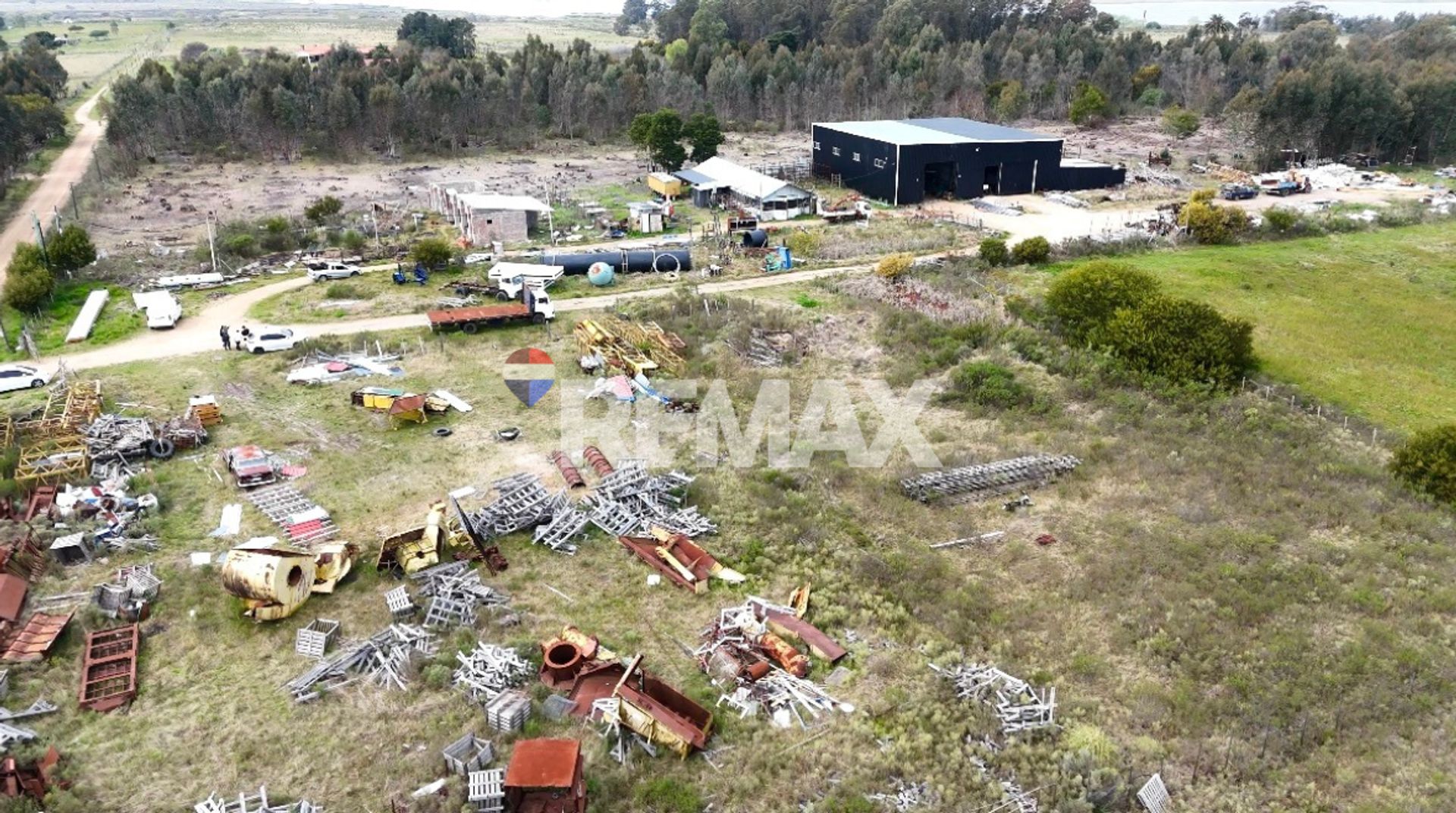 ALQUILER GALPONES SALINAS TOTAL 925 METROS - 20