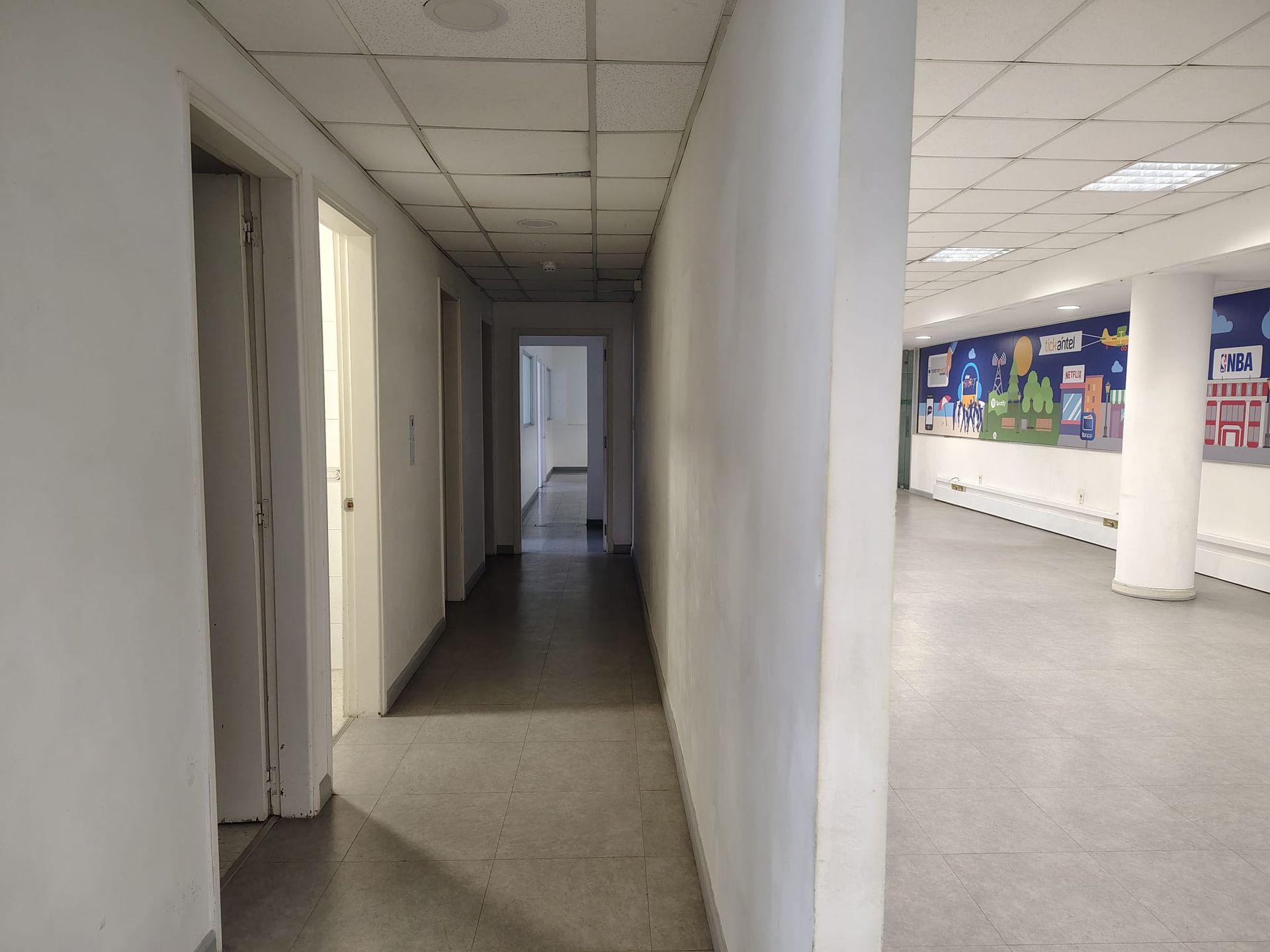ALQUILER AGUADA OFICINAS DEPOSITO GARAGE 2130M2 - 15