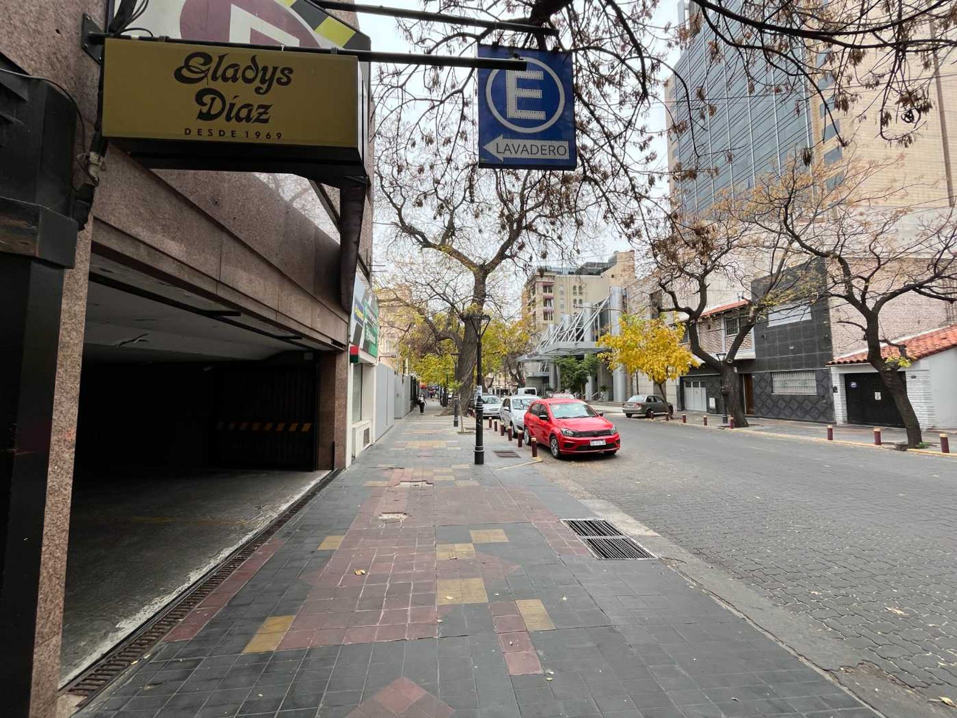 Cochera en Venta en Capital, Mendoza