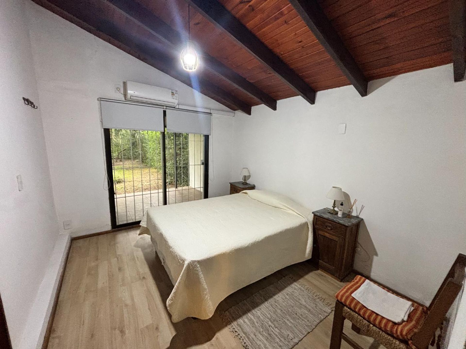 Casa 2 Dormitorios en venta Santa Ana, dos baños. - 14