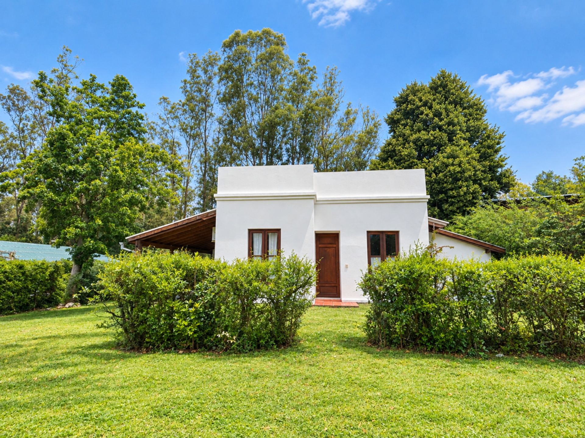 Casa 2 Dormitorios en venta Santa Ana, dos ba&ntilde;os. - 1
