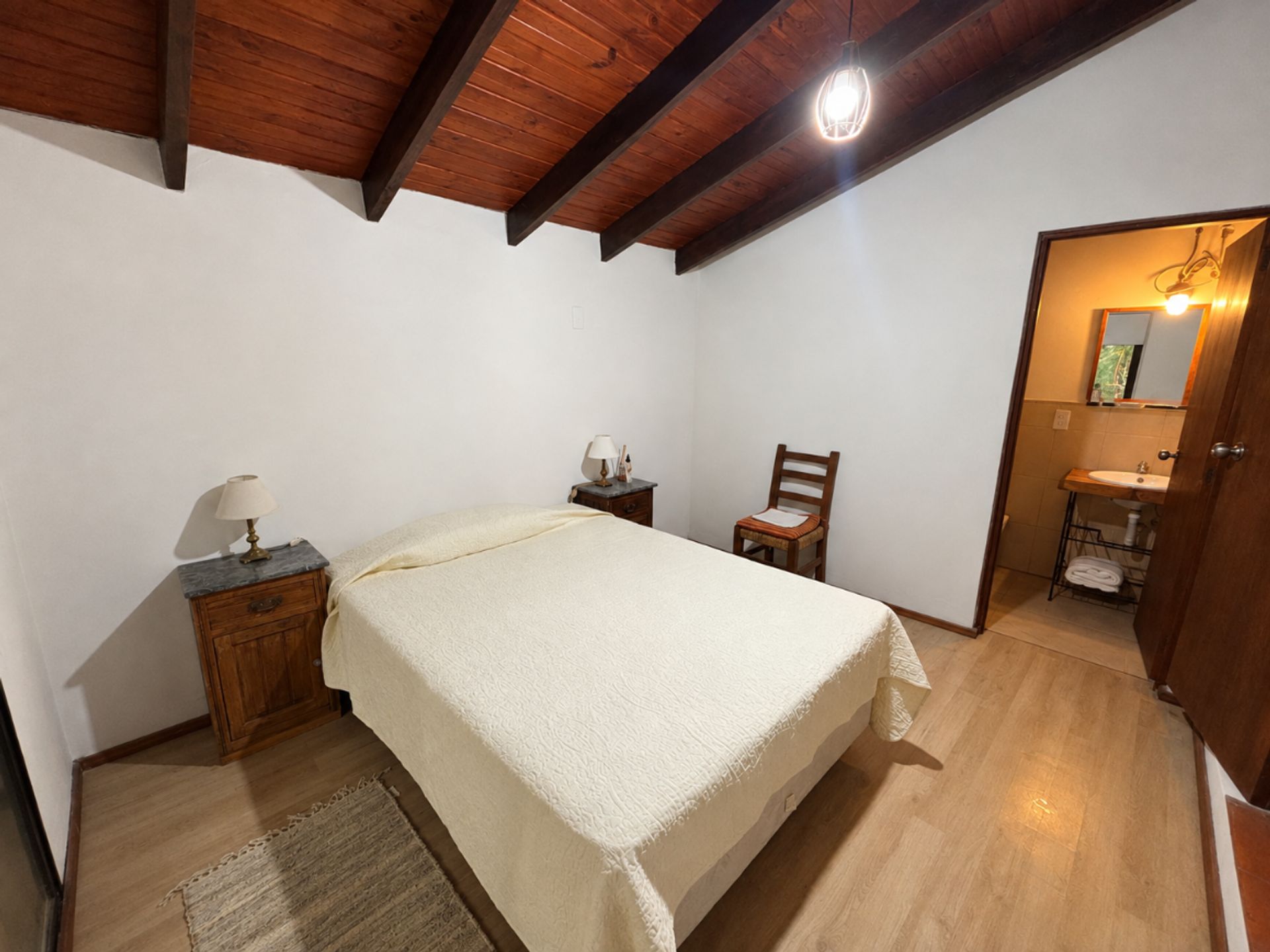 Casa 2 Dormitorios en venta Santa Ana, dos baños. - 15