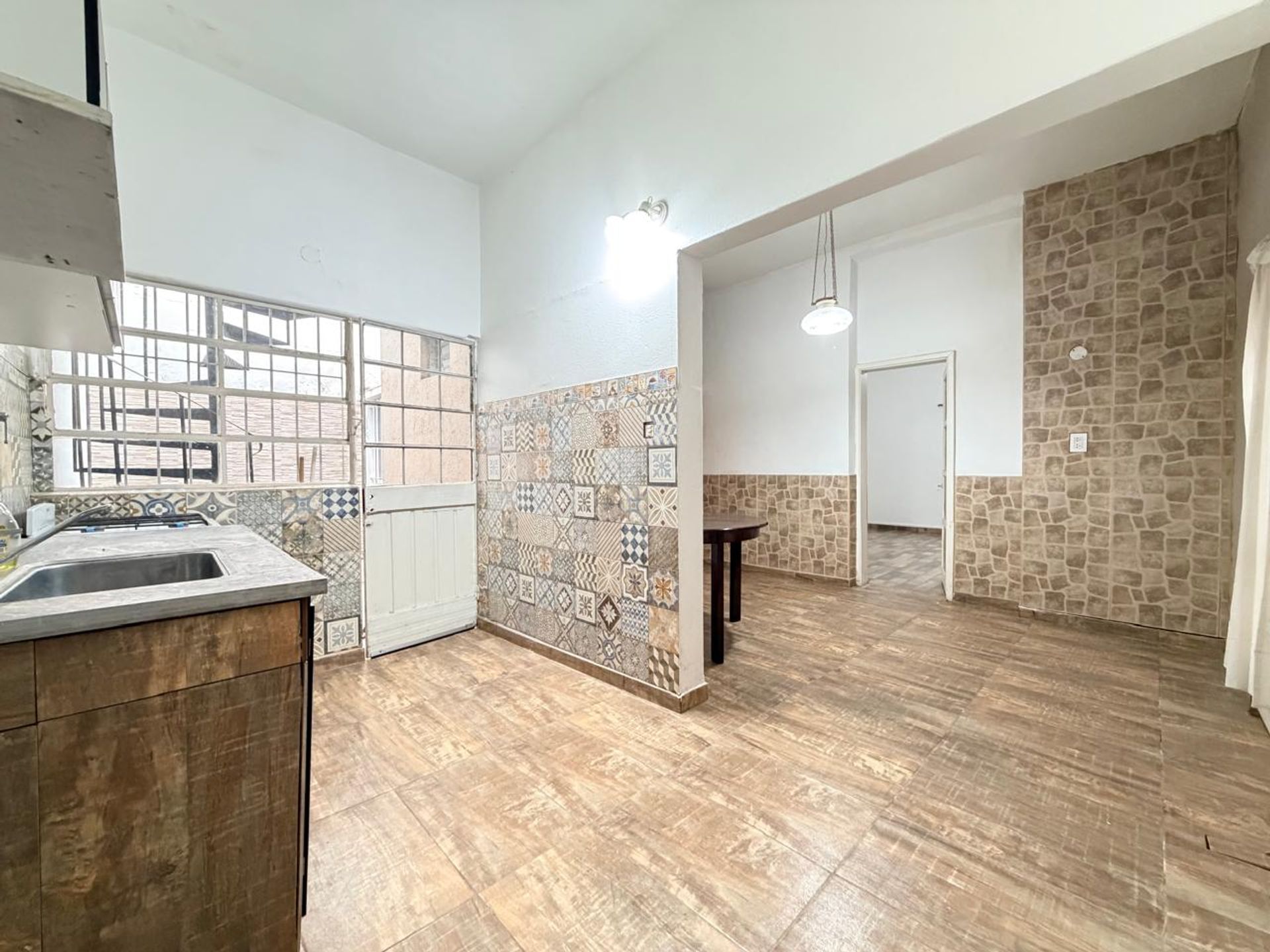 P H en Venta en Moron, G.B.A. Zona Oeste