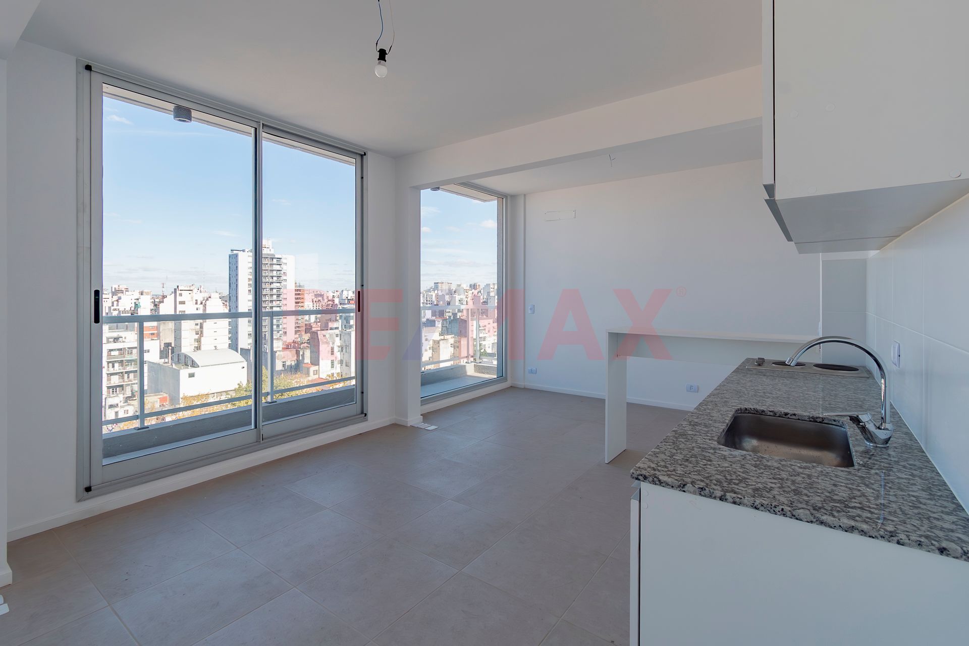 Venta Monserrat Monoamb apaisado divisible piso 12 - 6