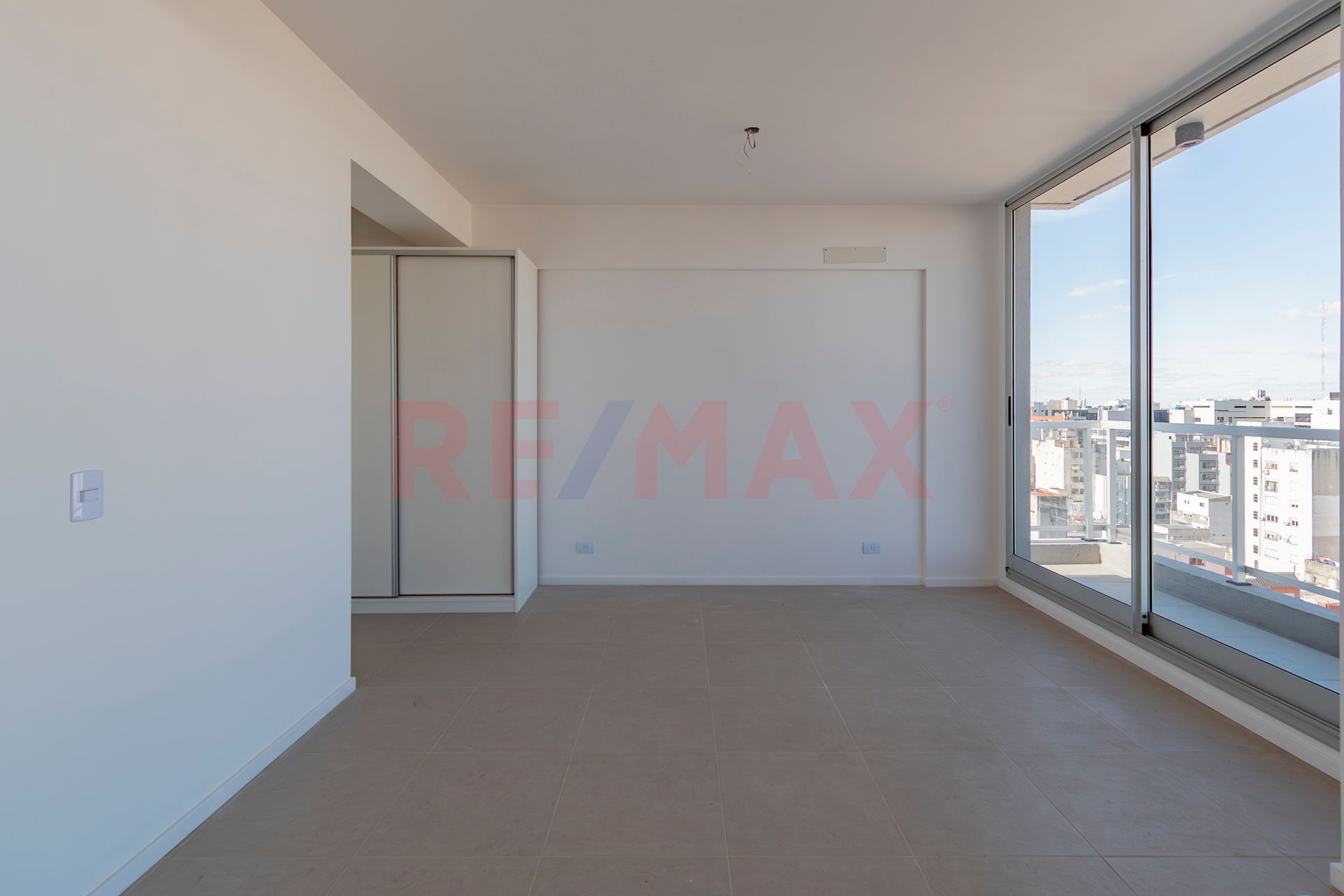 Venta Monserrat Monoamb apaisado divisible piso 12 - 11