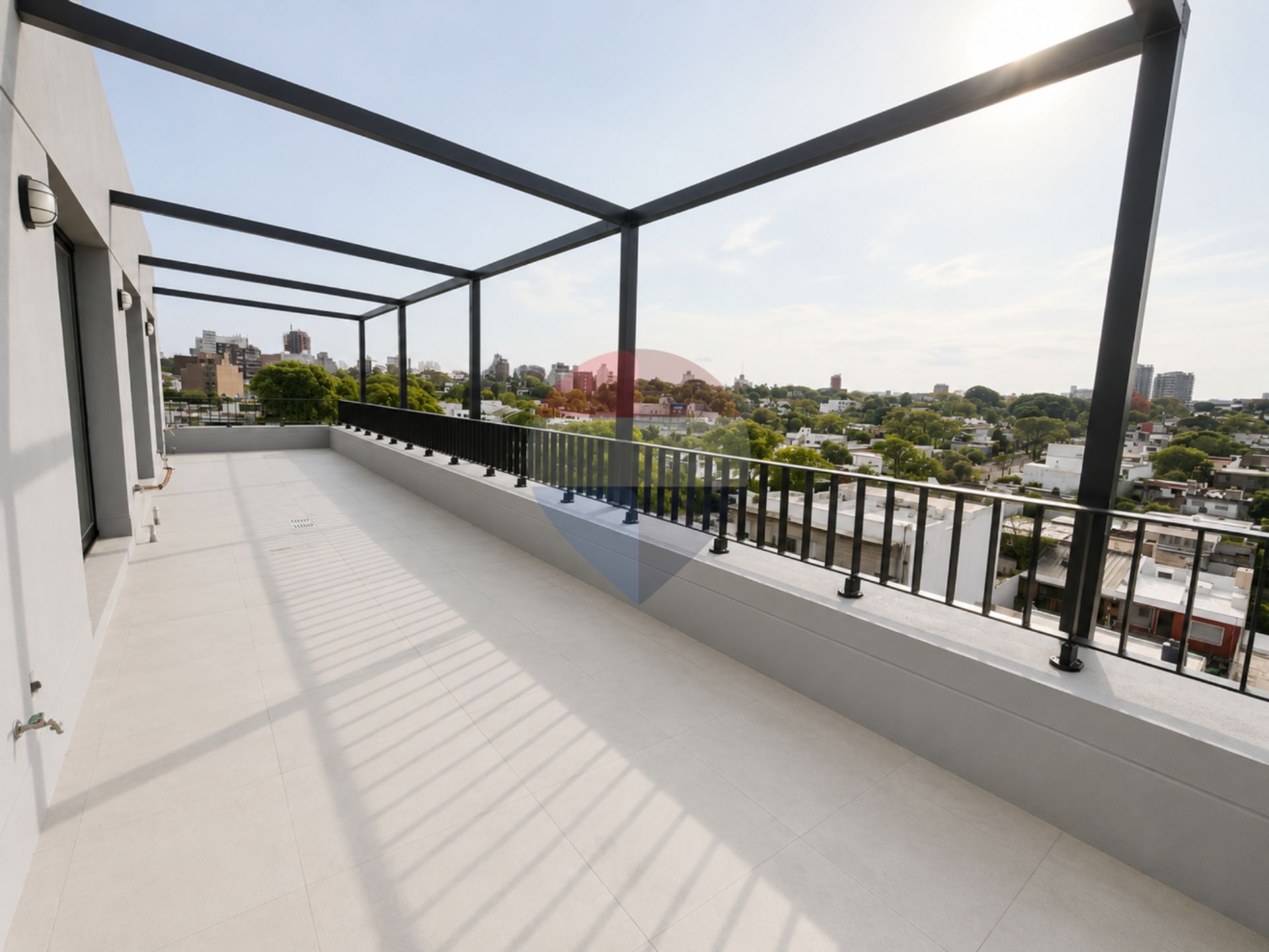 VENTA PENTHOUSE DOS DORMITORIOS DOS BAÑOS EN BUCEO - 12
