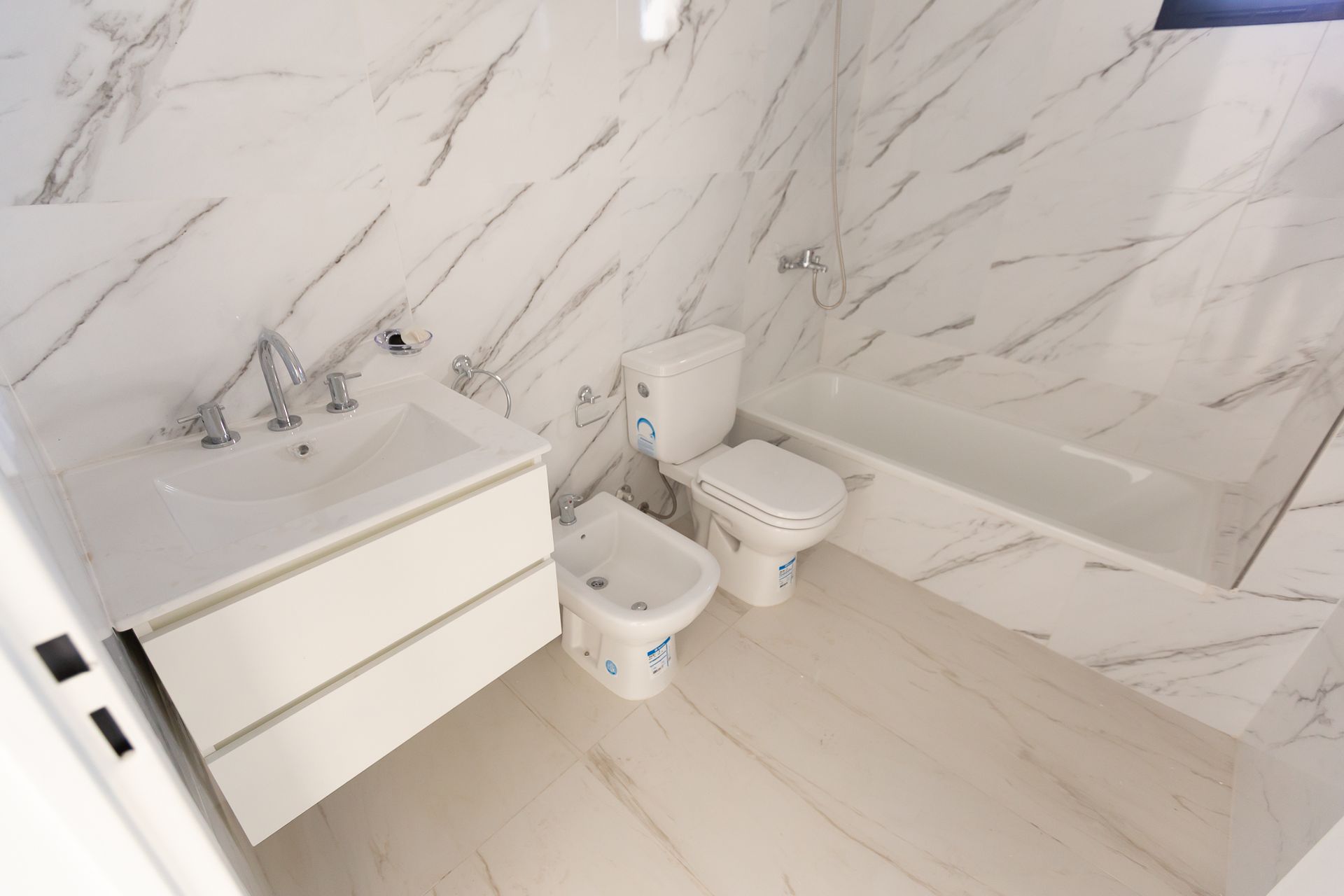 VENTA DEPARTAMENTO 2 AMBIENTES EN MERLO - 4