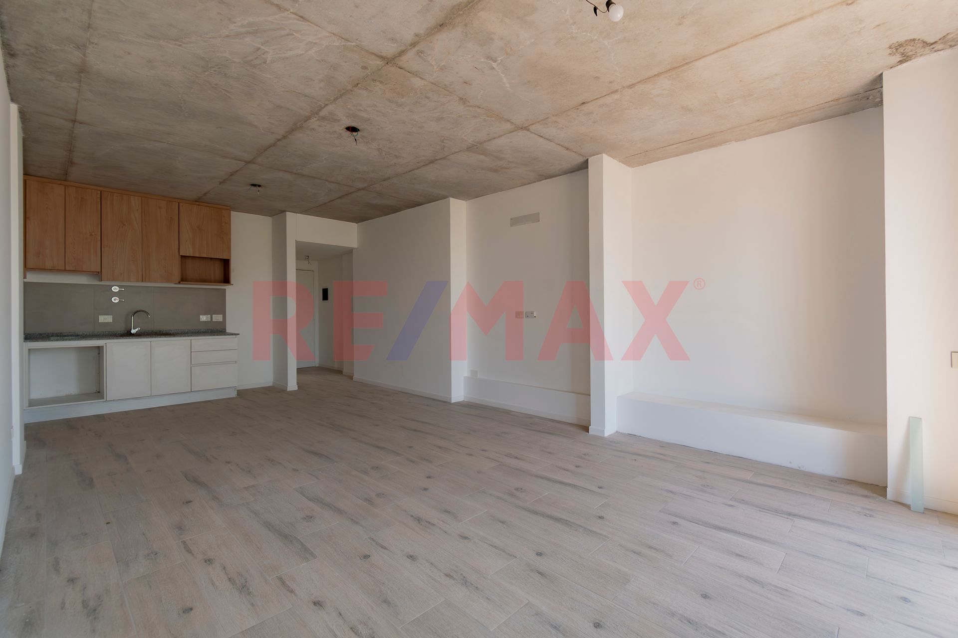 Venta V Ort&uacute;zar 1 Ambiente al Frente con Balc&oacute;n - 4