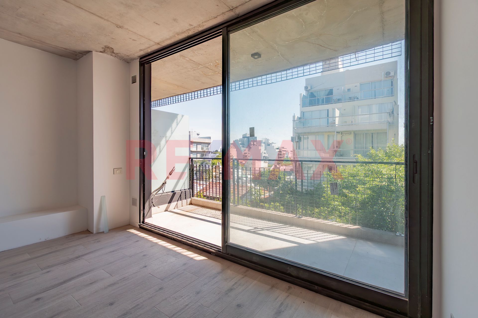 Venta V Ort&uacute;zar 1 Ambiente al Frente con Balc&oacute;n - 8
