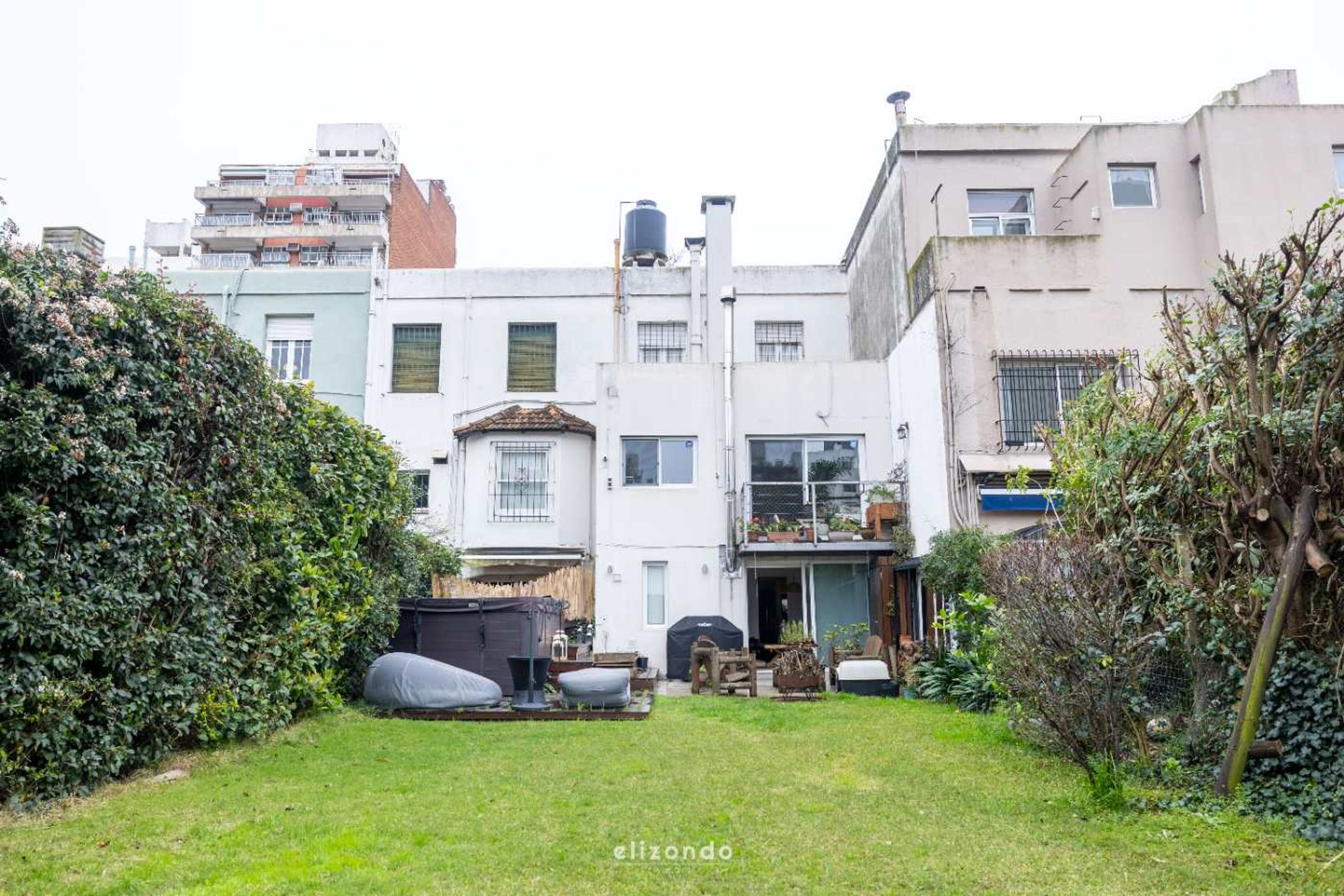 VENTA CASA POCITOS 4 DORM CON JARDIN BARBACOA GGE - 10