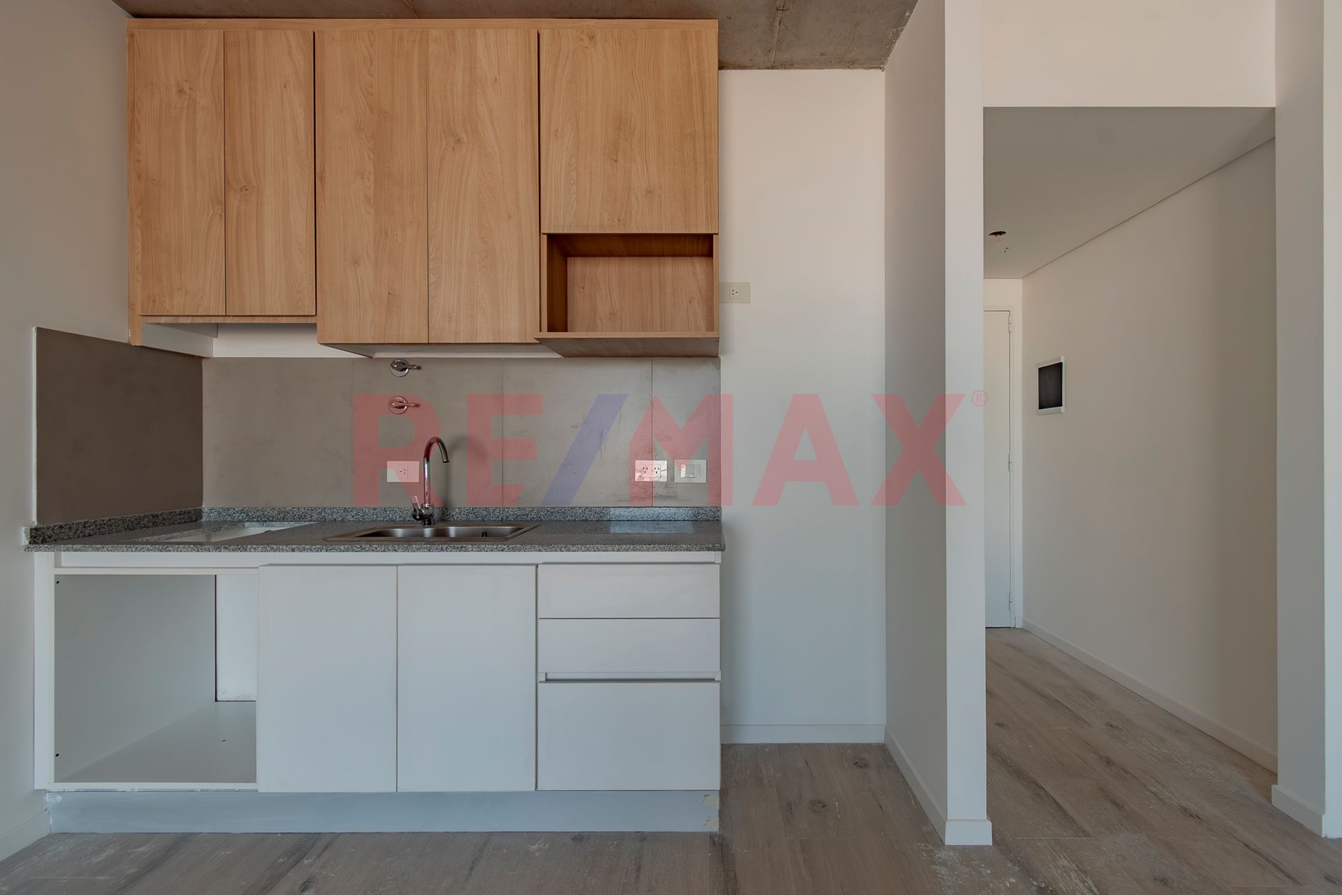 Venta V Ort&uacute;zar 1 Ambiente con Balc&oacute;n y Amenities - 2