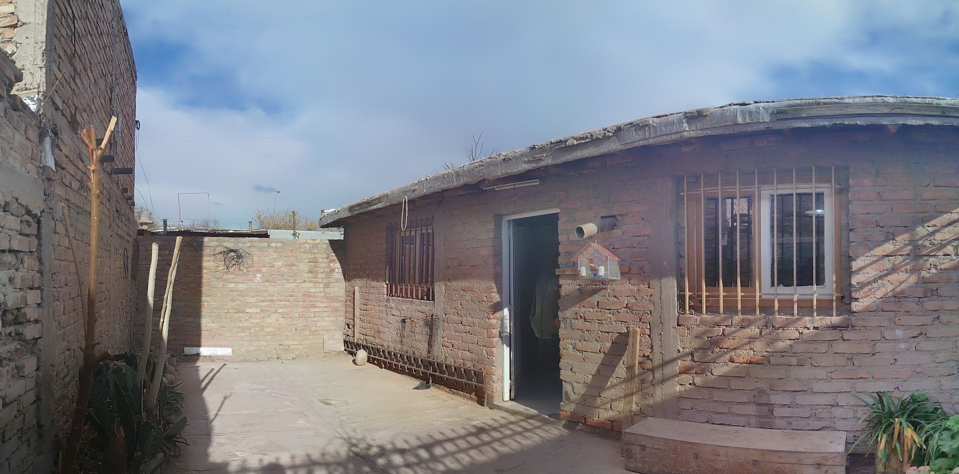 Casa en Venta en Godoy Cruz, Mendoza - USD 25.000 | Inmoup - 2