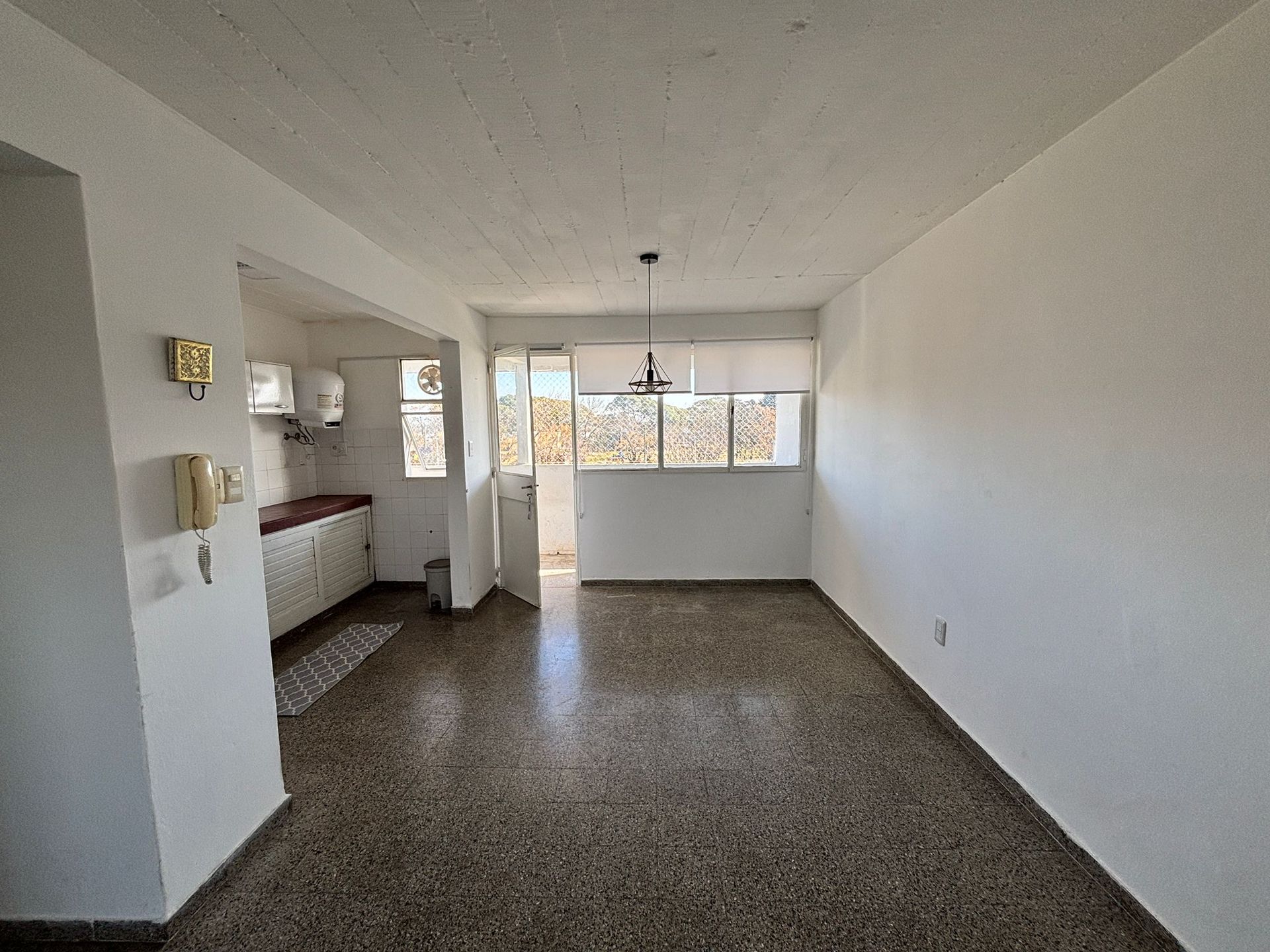 Venta de apartamento 2 dormitorios en Pando - 2