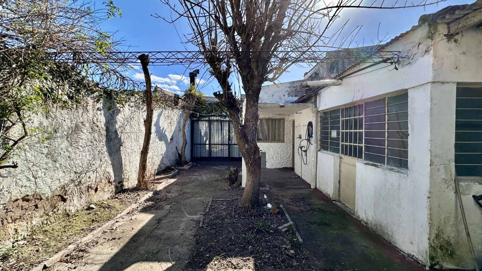 Casa con 2 dormitorios y garage. - 16