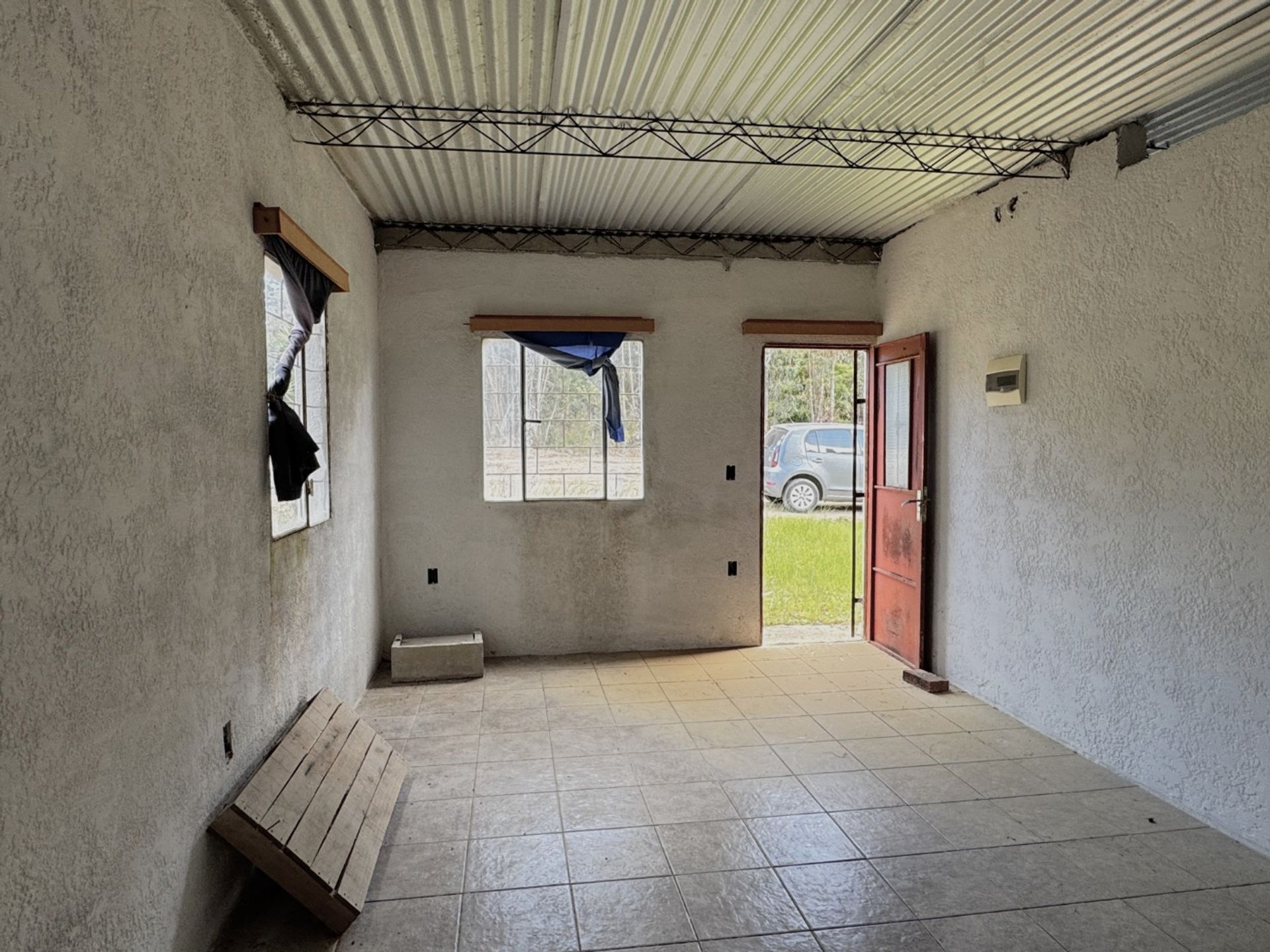 Venta casa de un dormitorio Araminda gran terreno - 3