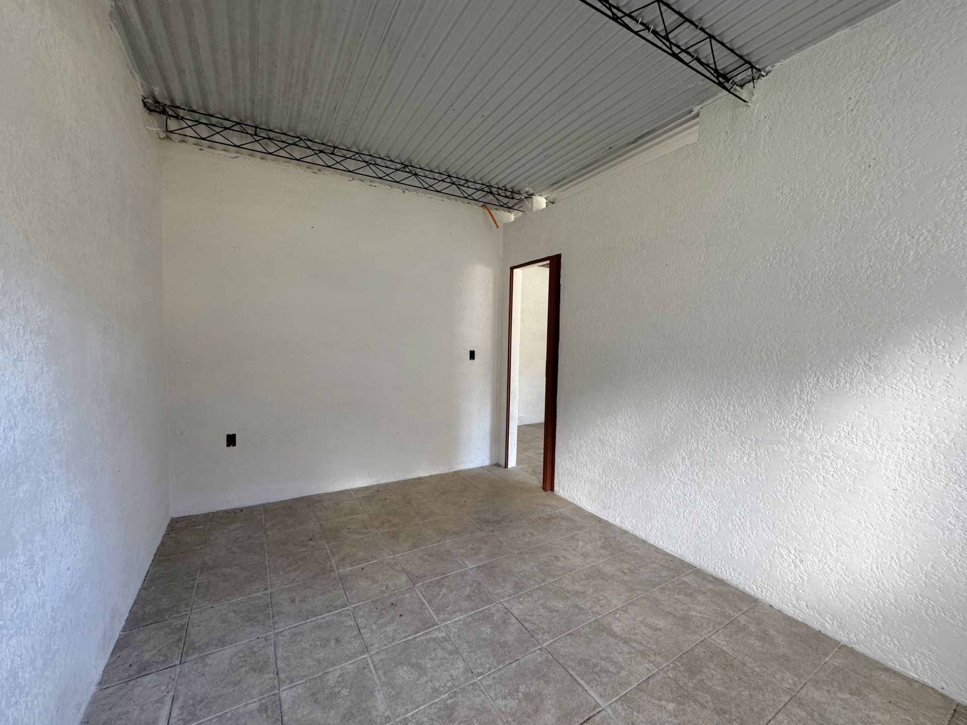 Venta casa de un dormitorio Araminda gran terreno - 6