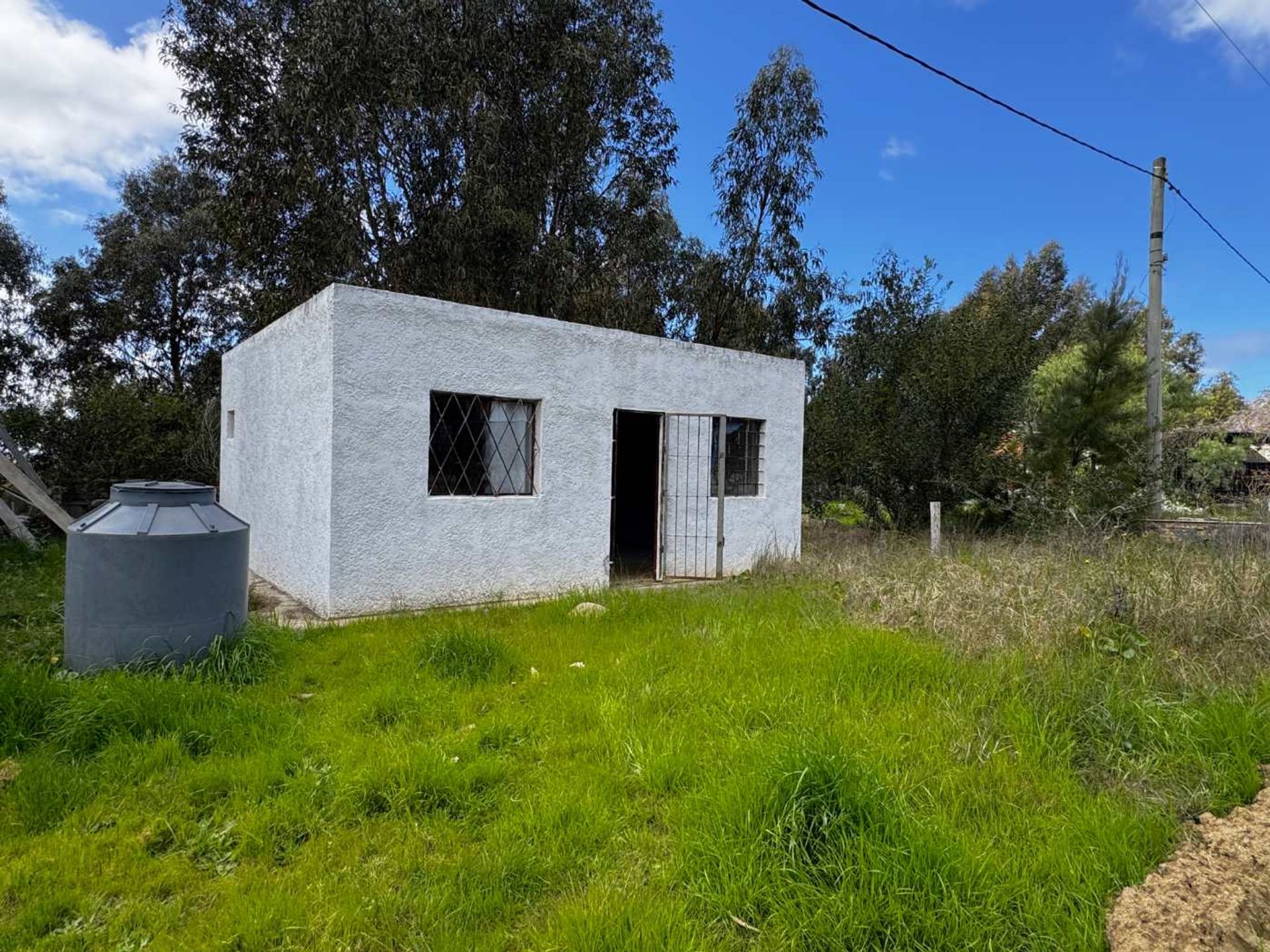 Venta casa de un dormitorio Araminda gran terreno - 1