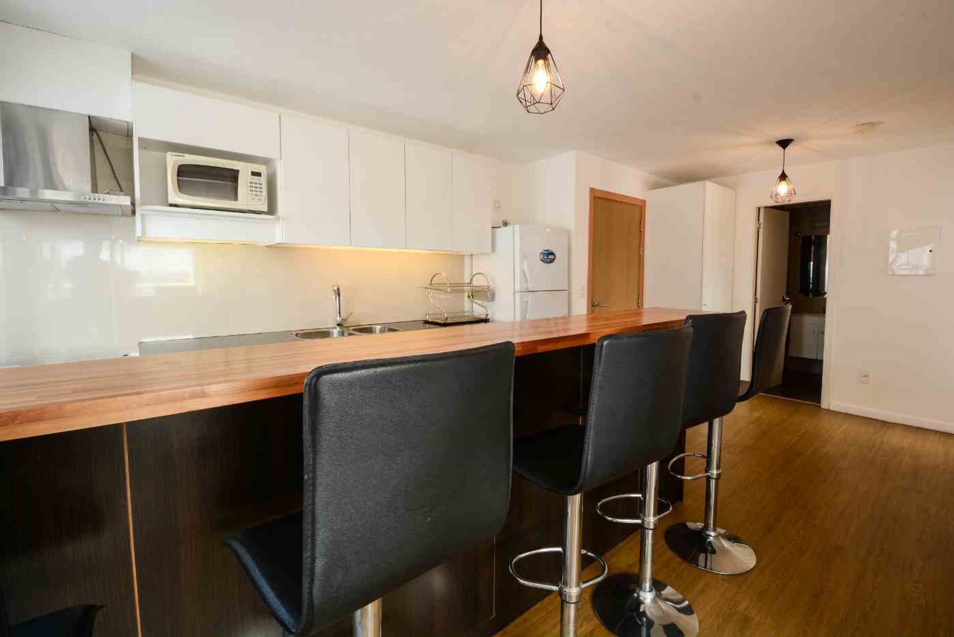 VENTA APTO AMUEBLADO. 2 DORM., COCH. DOBLE, MALVÍN - 2